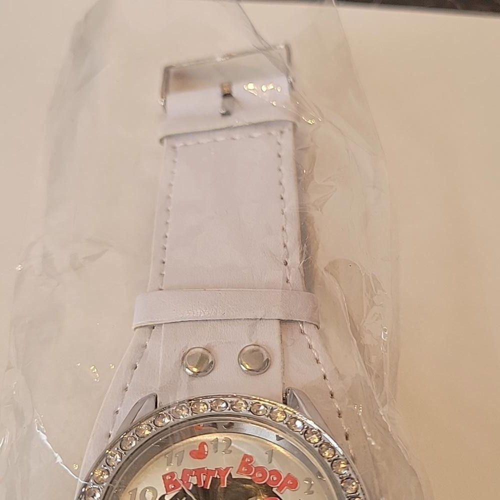 Other King betty boop w/ diamond color style Stones watch white Size ONE SIZE - 5 Thumbnail