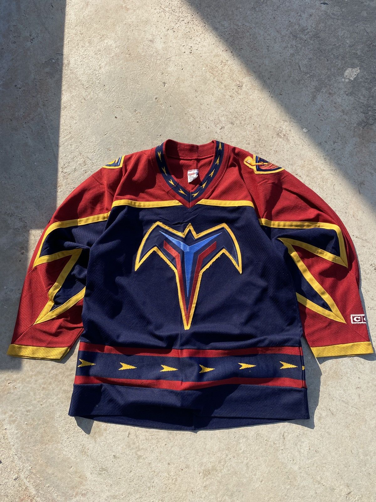 Ccm × Vintage Vintage Atlanta Thrashers Pro Player Hockey Jersey Size US M / EU 48-50 / 2 - 1 Thumbnail