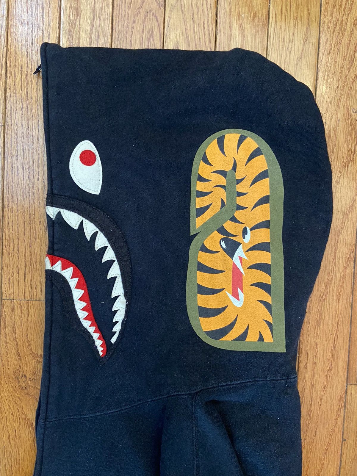 Nigo BAPE Shark Full Zip Up Glow In The Dark Size US XXL / EU 58 / 5 - 6 Thumbnail