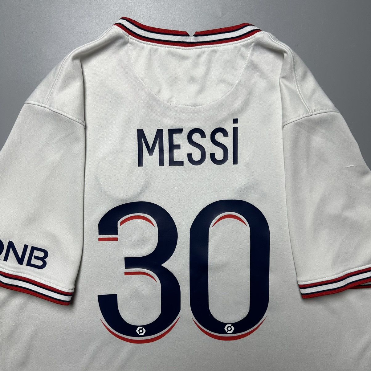 Vintage PSG NIKE 2021/2022 FOOTBALL FOURTH JERSEY #30 MESSI Size US XL / EU 56 / 4 - 12 Thumbnail