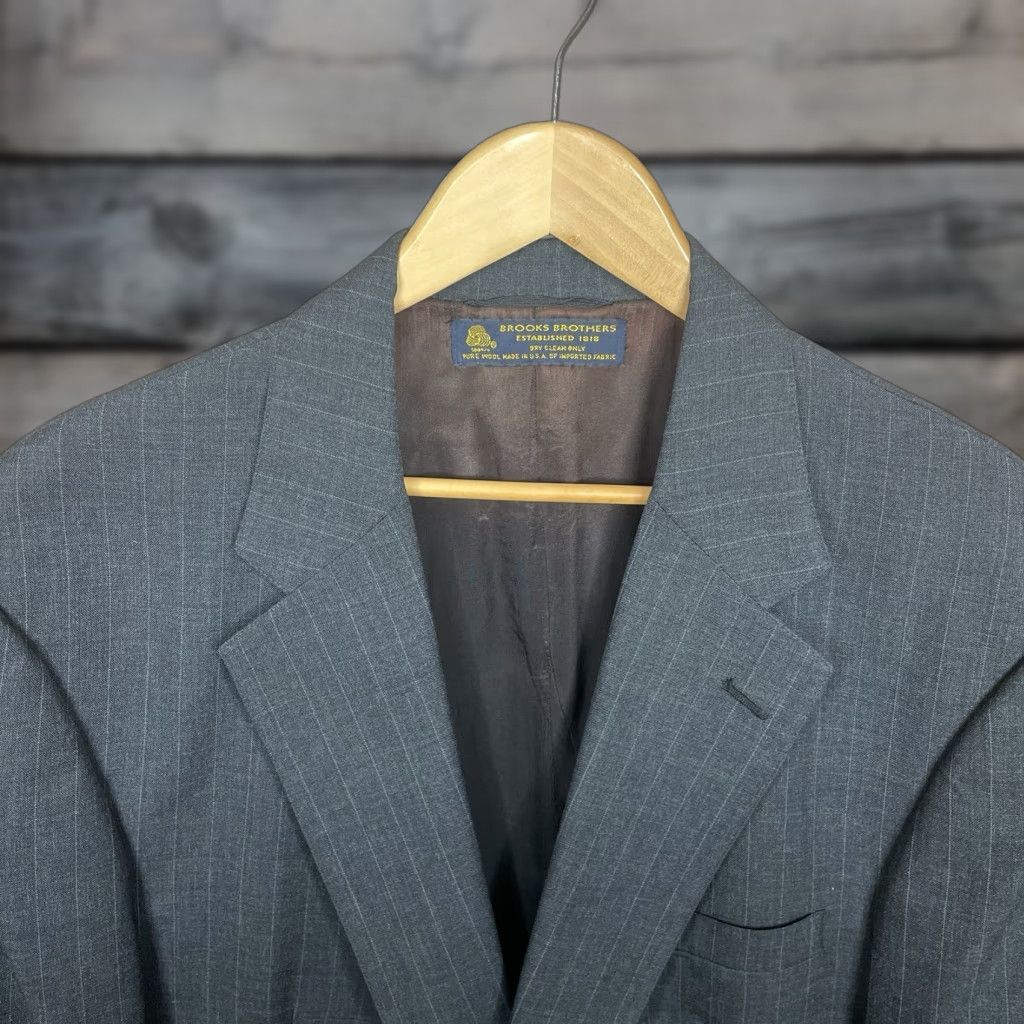 VINTAGE Brooks Brothers Blazer Mens 46R Gray Striped Pure Wool Two Buttons USA Made