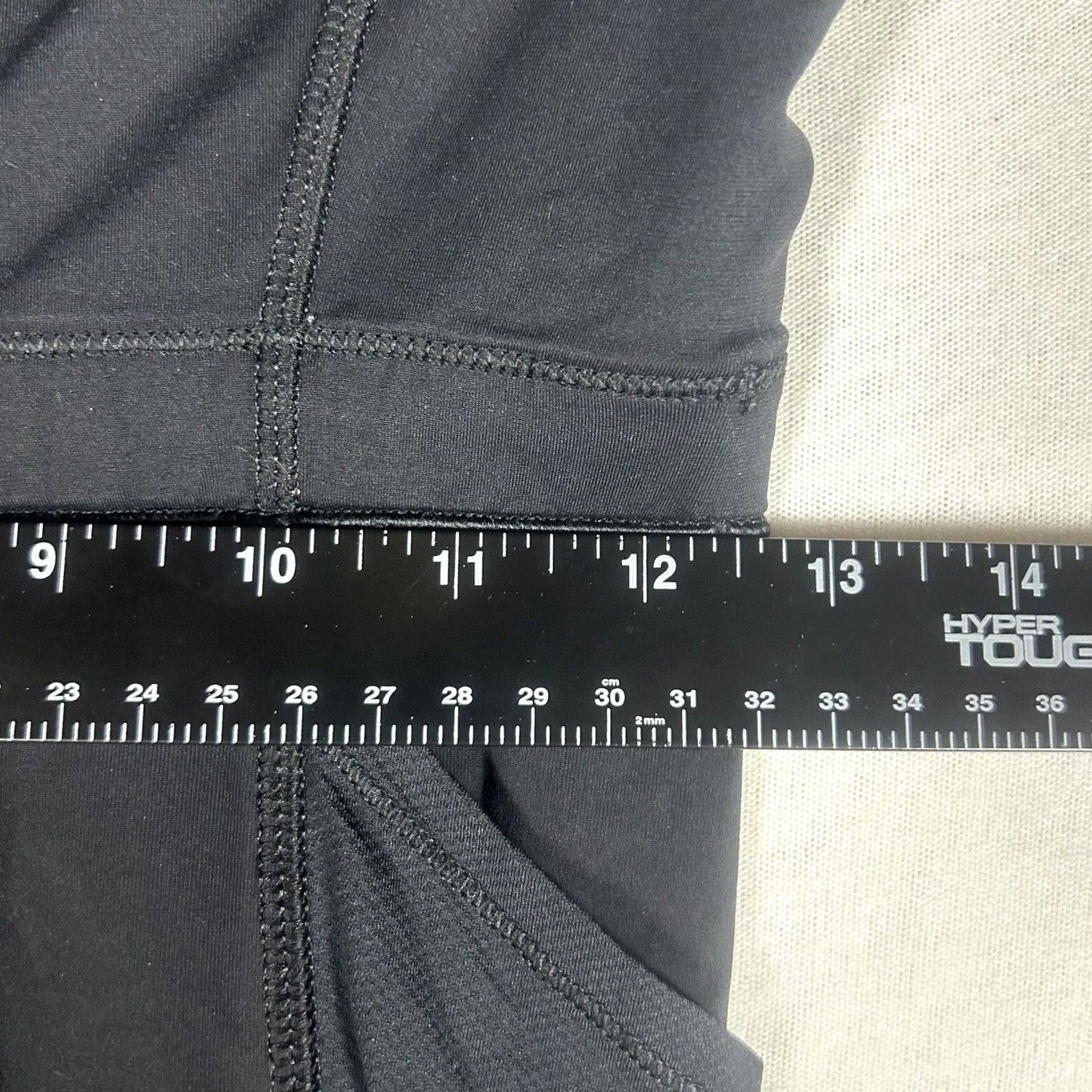 Lululemon Lululemon Black High Waist Capri Leggings Womens Size 4 Stretch Gym Athletic Run Size 42" / US 20 - 4 Thumbnail
