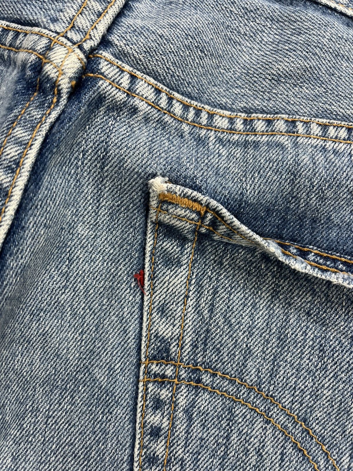 Levi's Vintage Clothing 🇺🇸1990s Vintage Levis 501 33x32 Straight Leg Light Blue Jeans Size US 32 / EU 48 - 18 Thumbnail