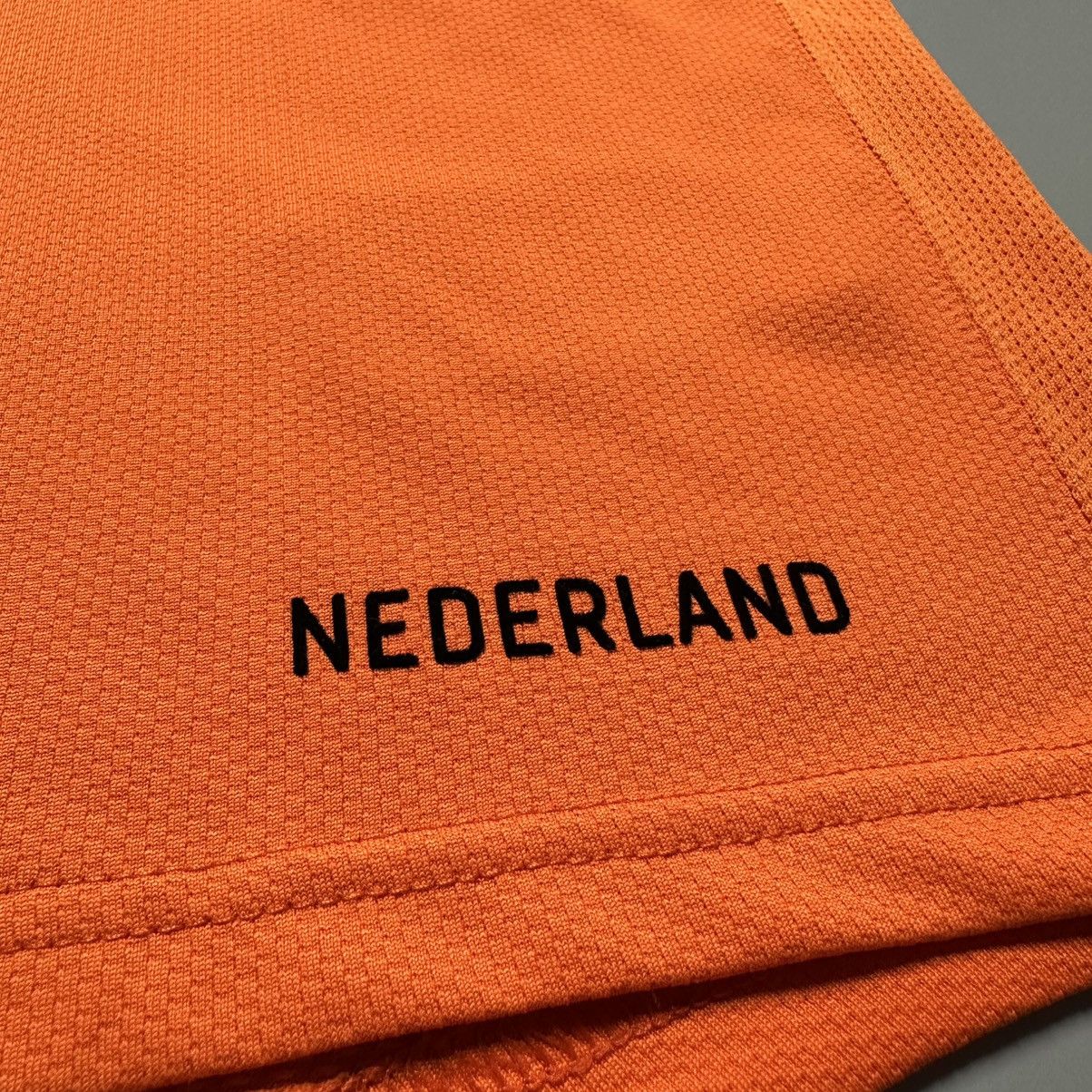 Nike NETHERLANDS NIKE 2006 WORLD CUP JERSEY #10 VAN DER VAART Size US S / EU 44-46 / 1 - 5 Thumbnail