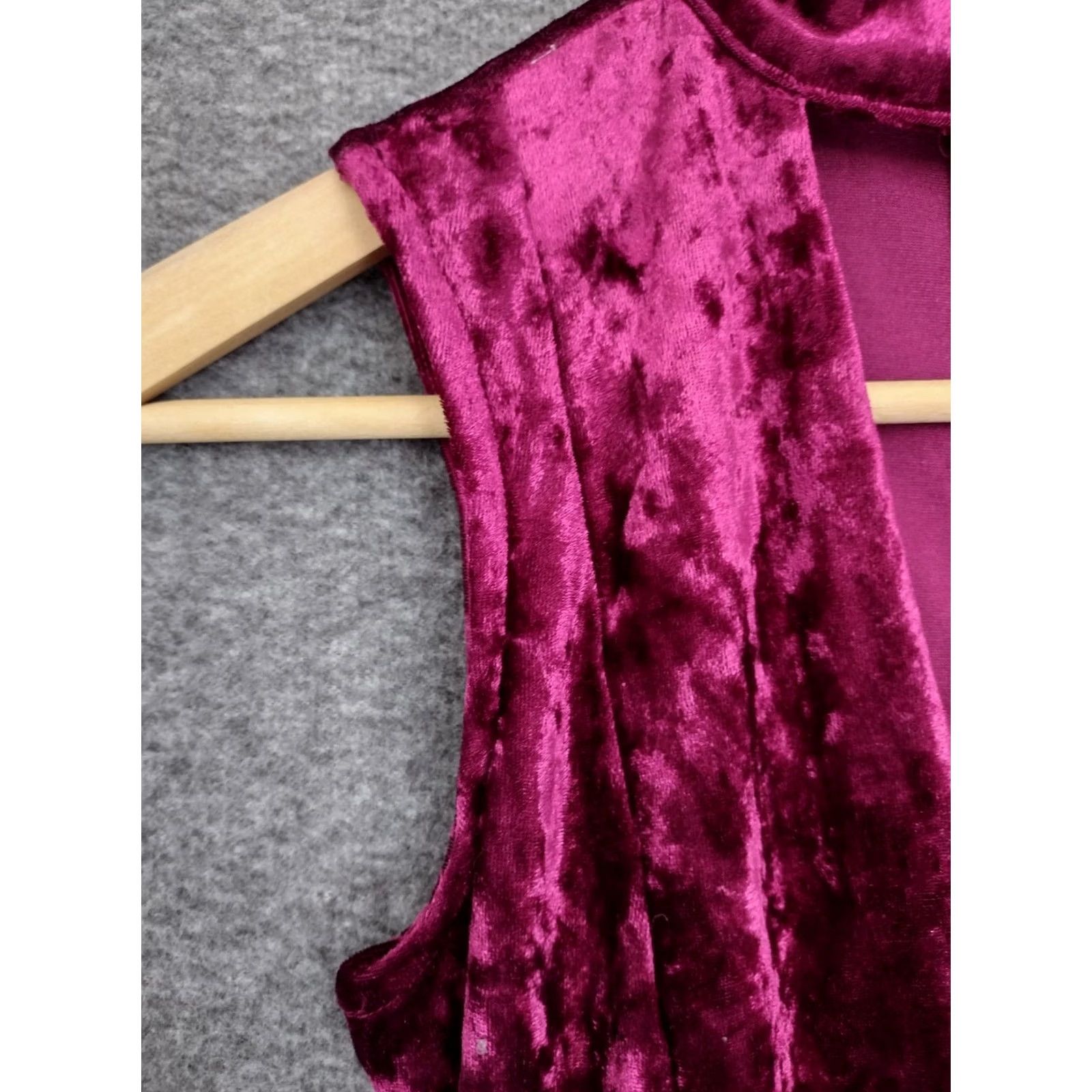 Vintage Charlotte Russe Velvet Choker Neck Open V Sleeveless Bodycon Dress XS Wine Red Women Size XS / US 0-2 / IT 36-38 - 7 Thumbnail