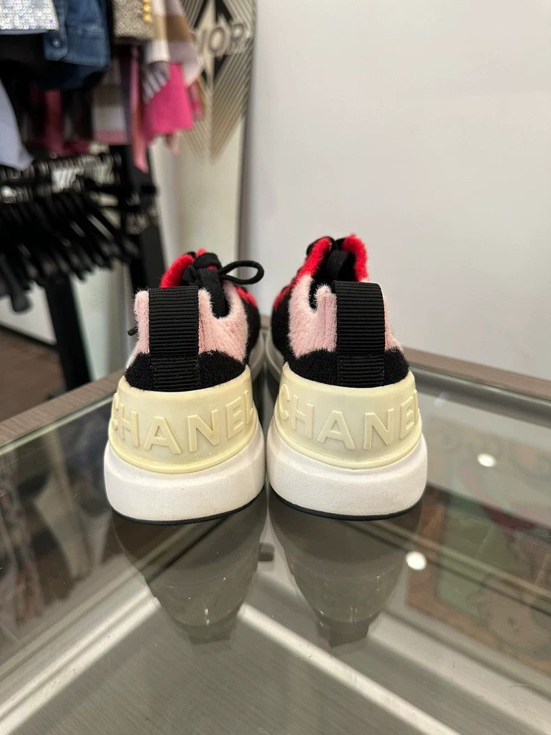 Chanel Chanel Pink Black Logo Athletic Sneakers Size US 8 / EU 41 - 5 Thumbnail