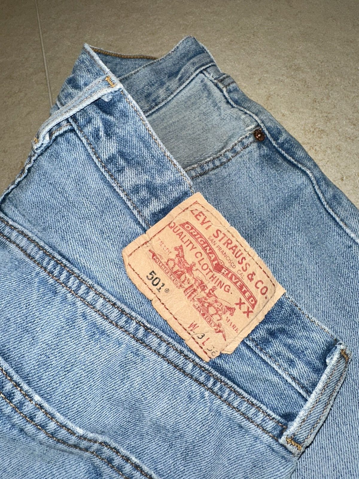 Levi's Vintage Clothing Vintage Levi’s 501 Jeans Custom Graphic Denim Light Blue Size US 33 - 2 Thumbnail