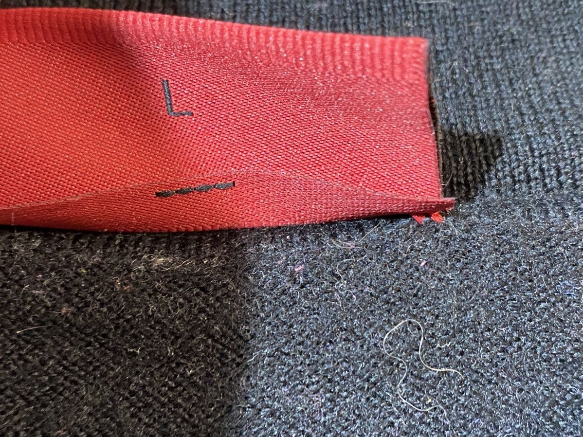 Designer × Hugo Boss Hugo Boss 100% Wool men’s sweater Size US L / EU 52-54 / 3 - 4 Thumbnail