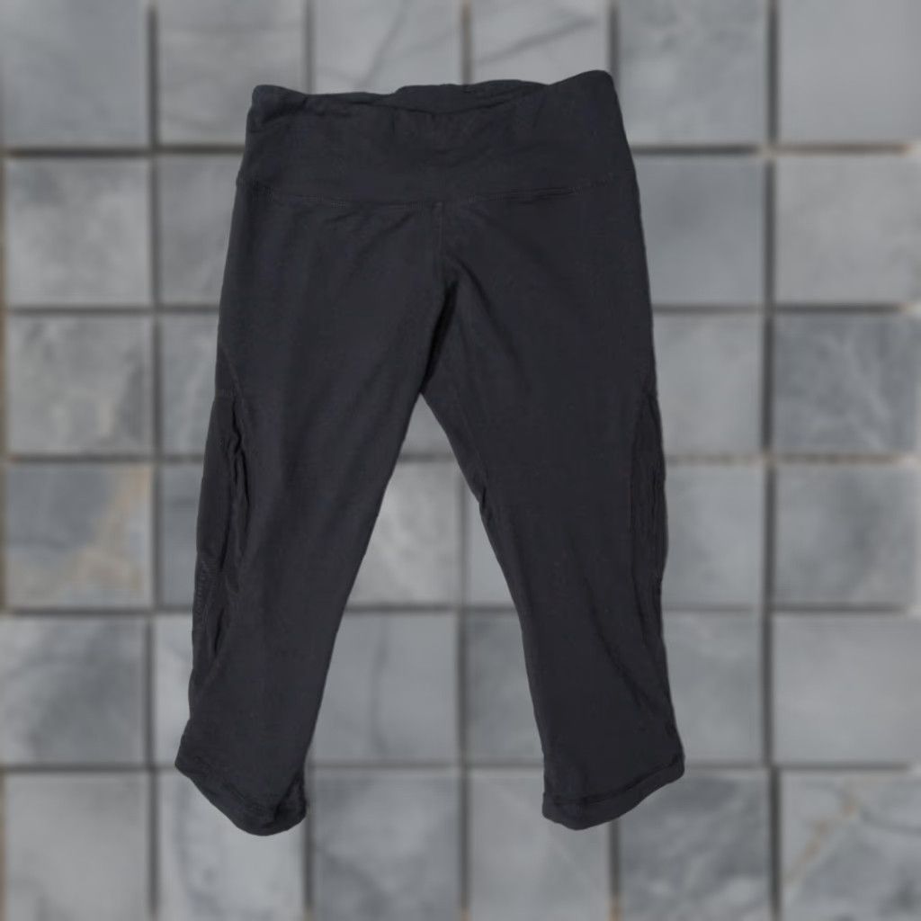 Lululemon VINTAGE Lululemon Leggings Women’s 8 Black Crop Activewear Yoga Running Breathable Size 30" / US 8 / IT 44 - 1 Thumbnail