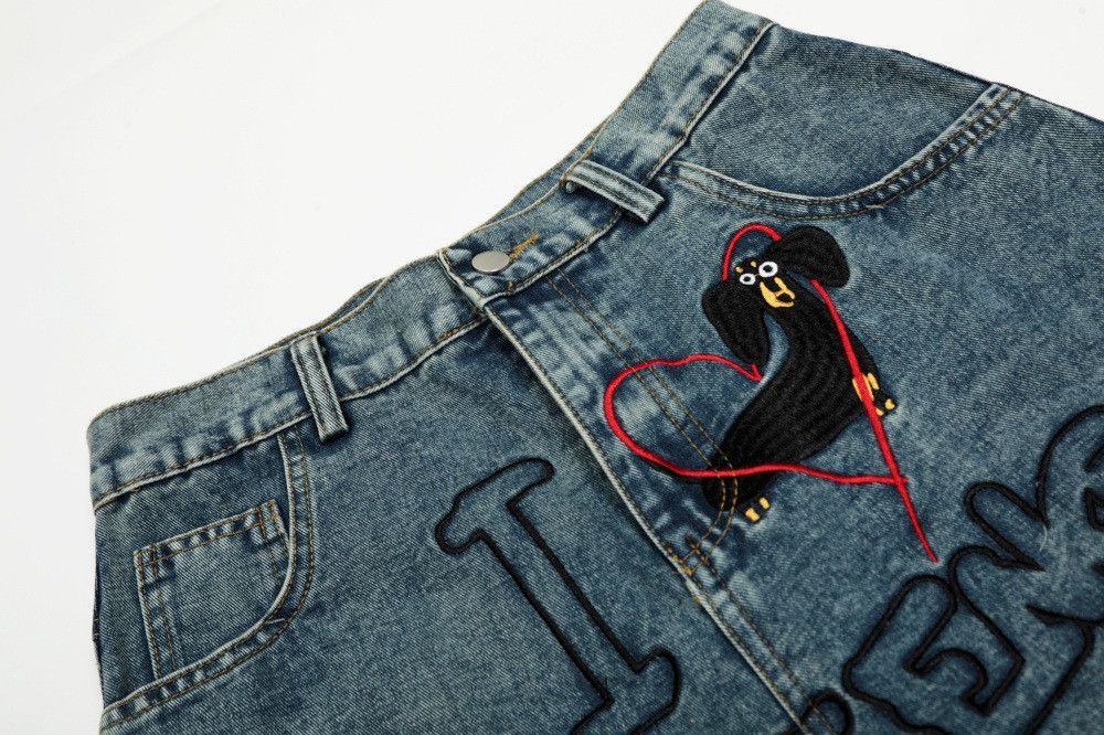 Jean Men's distressed washed cartoon embroidered scimitar jeans Size US 32 / EU 48 - 3 Thumbnail