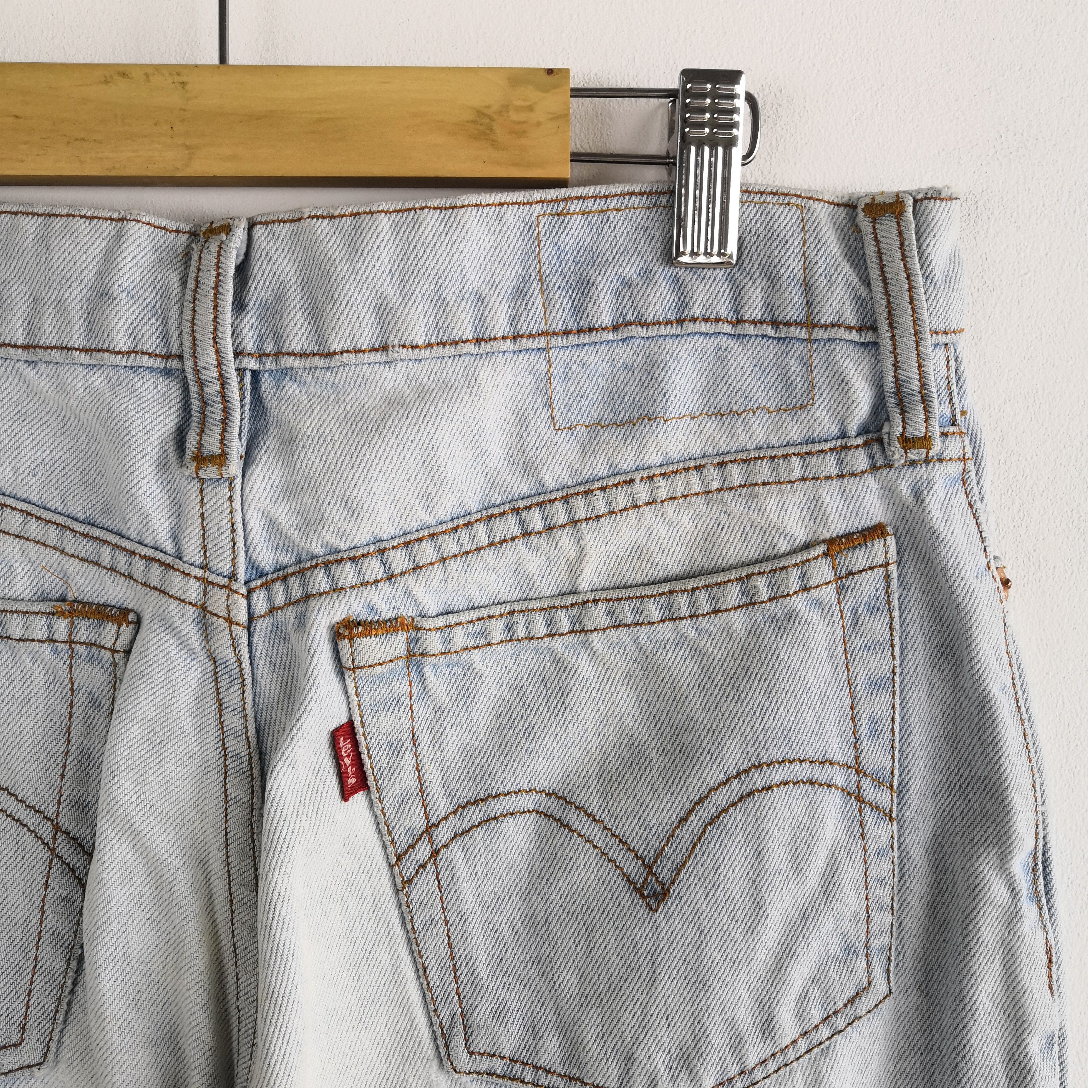 Levi's Vintage Levi's 545 Light Wash Jeans Levis Distressed Denim Size 28" / US 6 / IT 42 - 5 Thumbnail