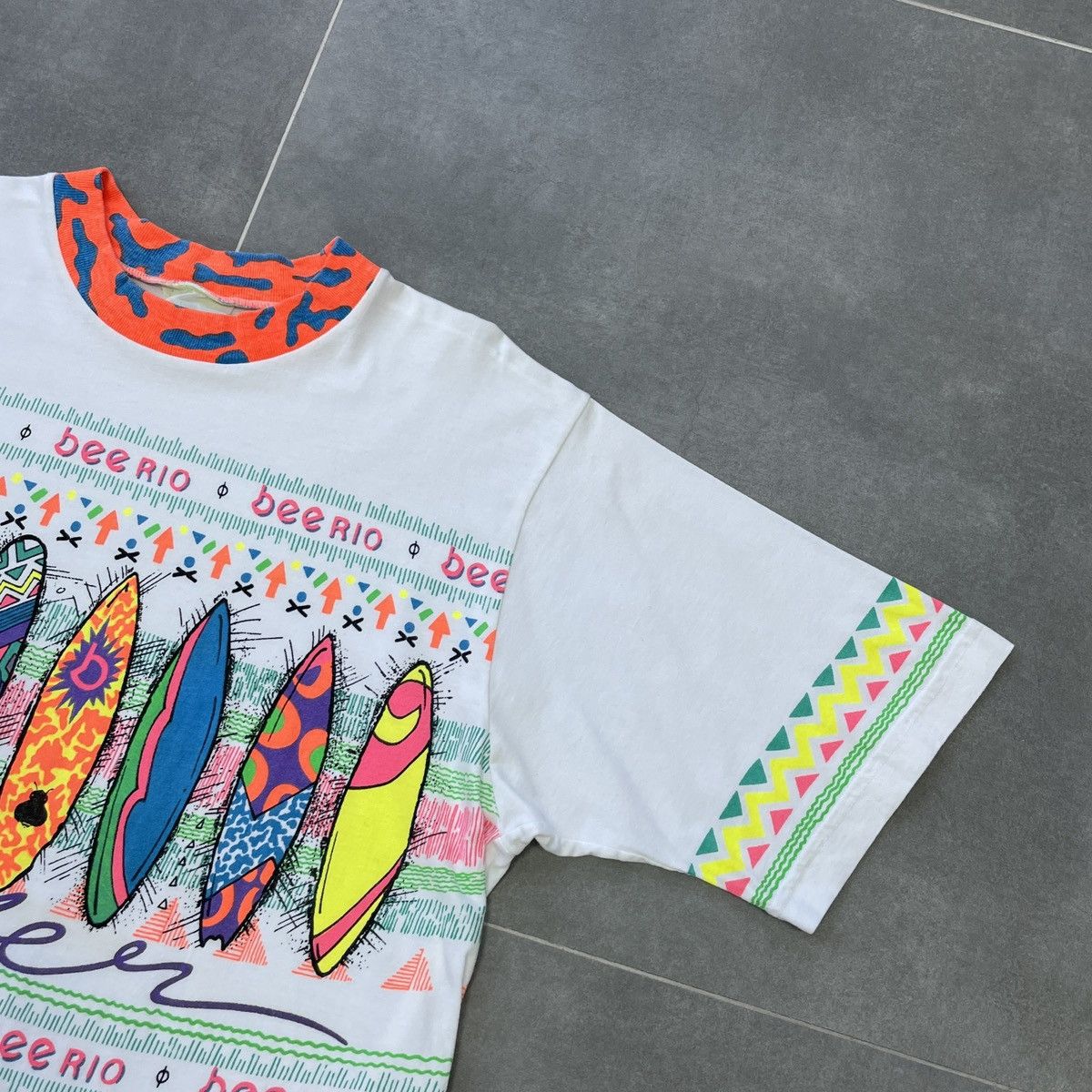 Vintage Vintage Bee Rio Surfing T-Shirt Size M Size US M / EU 48-50 / 2 - 6 Thumbnail