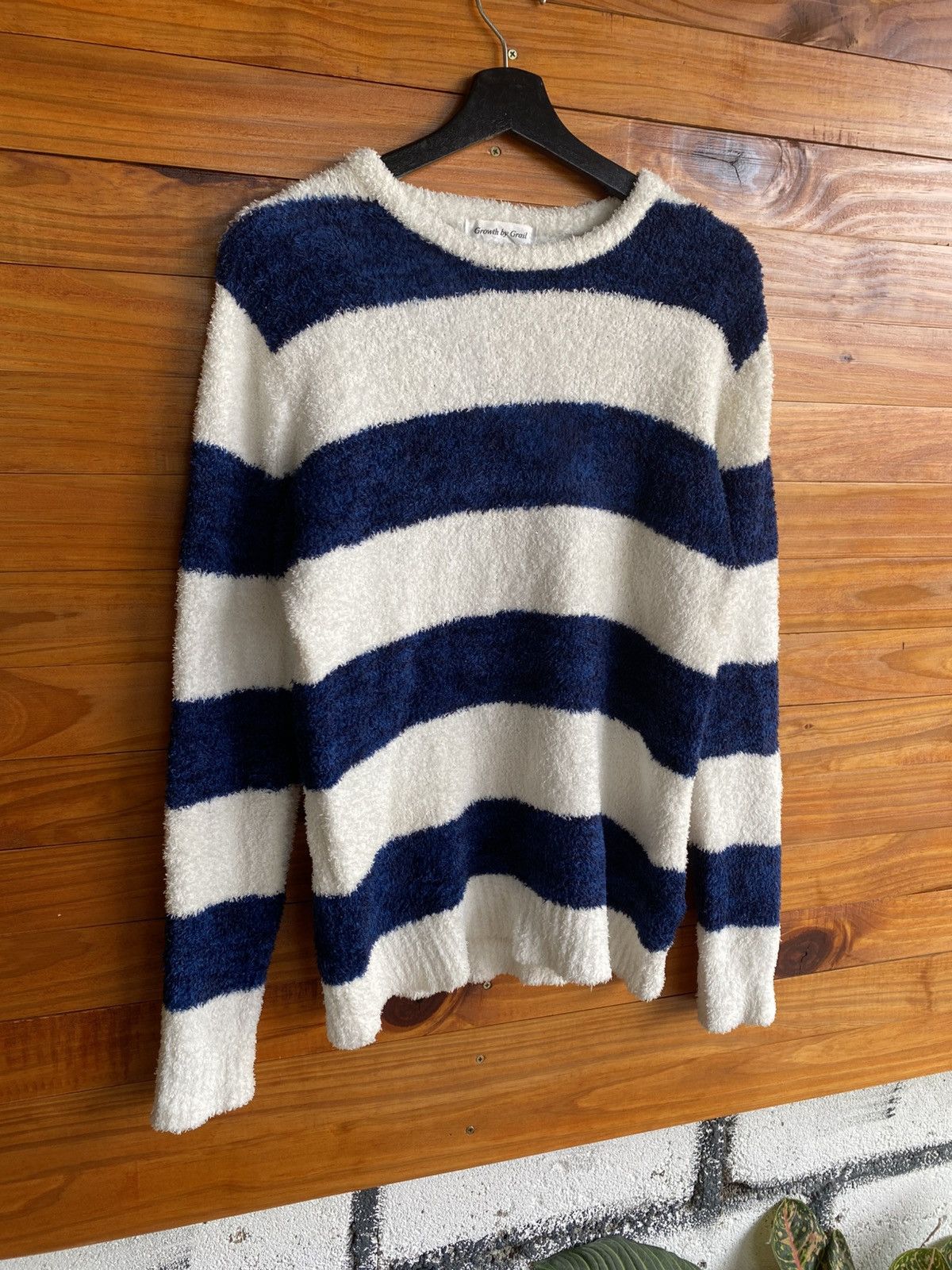 Japanese Brand Vintage Growth by Grail Navy & White Striped Fuzzy Sweater Size M / US 6-8 / IT 42-44 - 5 Thumbnail