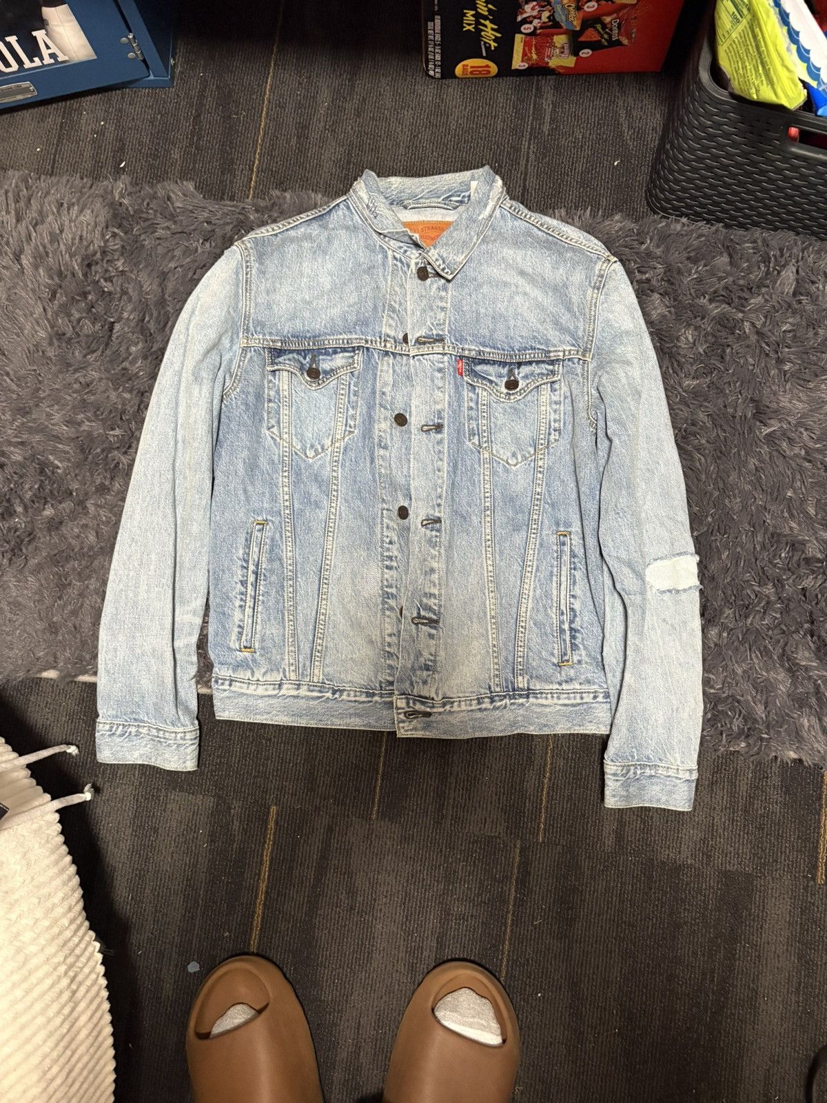 Levi's Vintage Clothing Vintage Levi Cropped Jean Jacket Size US L / EU 52-54 / 3 - 1 Thumbnail