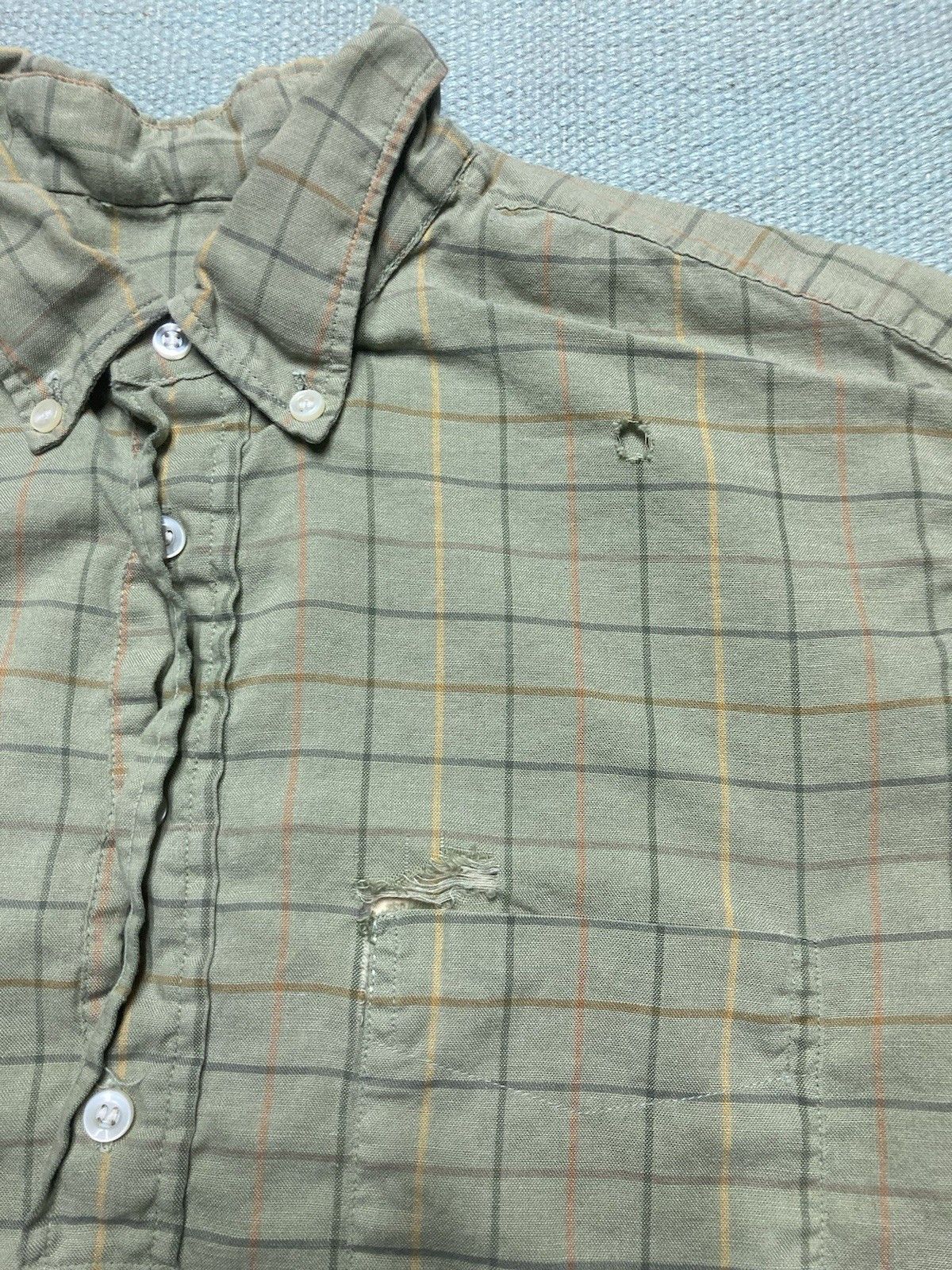 Vintage Vintage 60s 70s button shirt distressed plaid men’s large Size US L / EU 52-54 / 3 - 6 Thumbnail