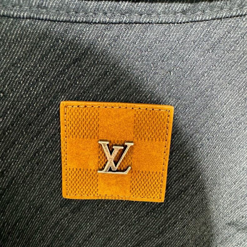 Louis Vuitton Louis Vuitton 25 new logo jacquard single breasted lapel l Size US L / EU 52-54 / 3 - 4 Thumbnail