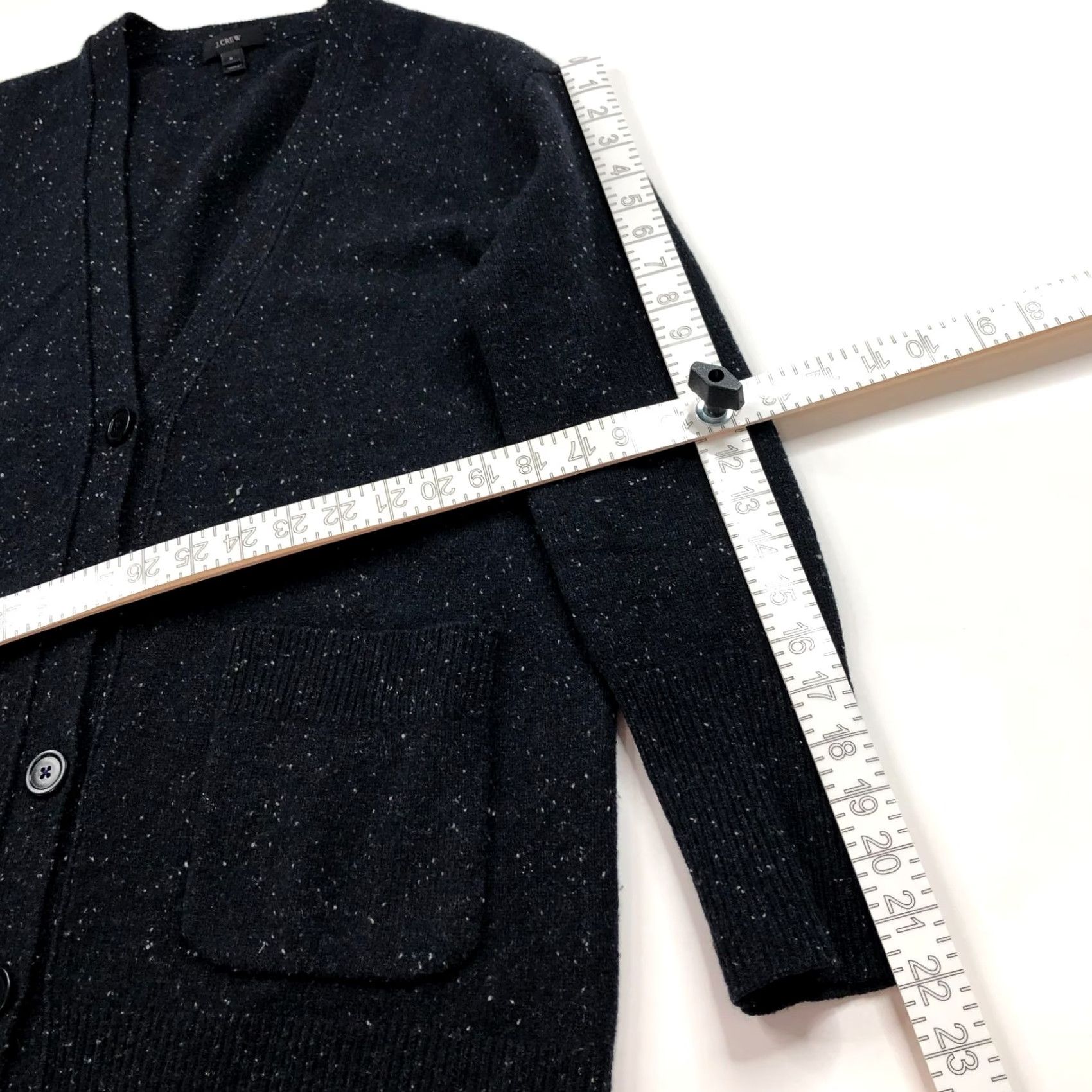 J.Crew J.Crew Cardigan Mens 100% Wool V-Neck Button Sweater Gray MINT Small S Knit Style Regular Satin? Size US S / EU 44-46 / 1 - 4 Thumbnail