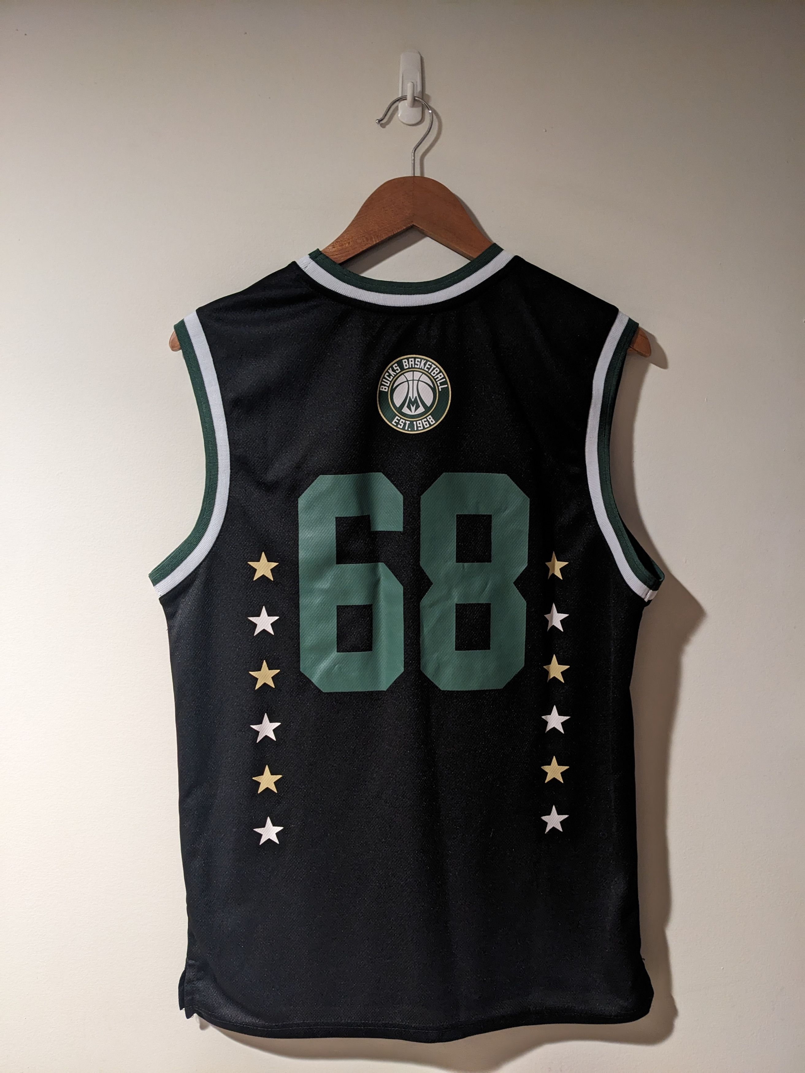 NBA Milwaukee Bucks NBA Basketball Black Medium Jersey Size US M / EU 48-50 / 2 - 4 Thumbnail