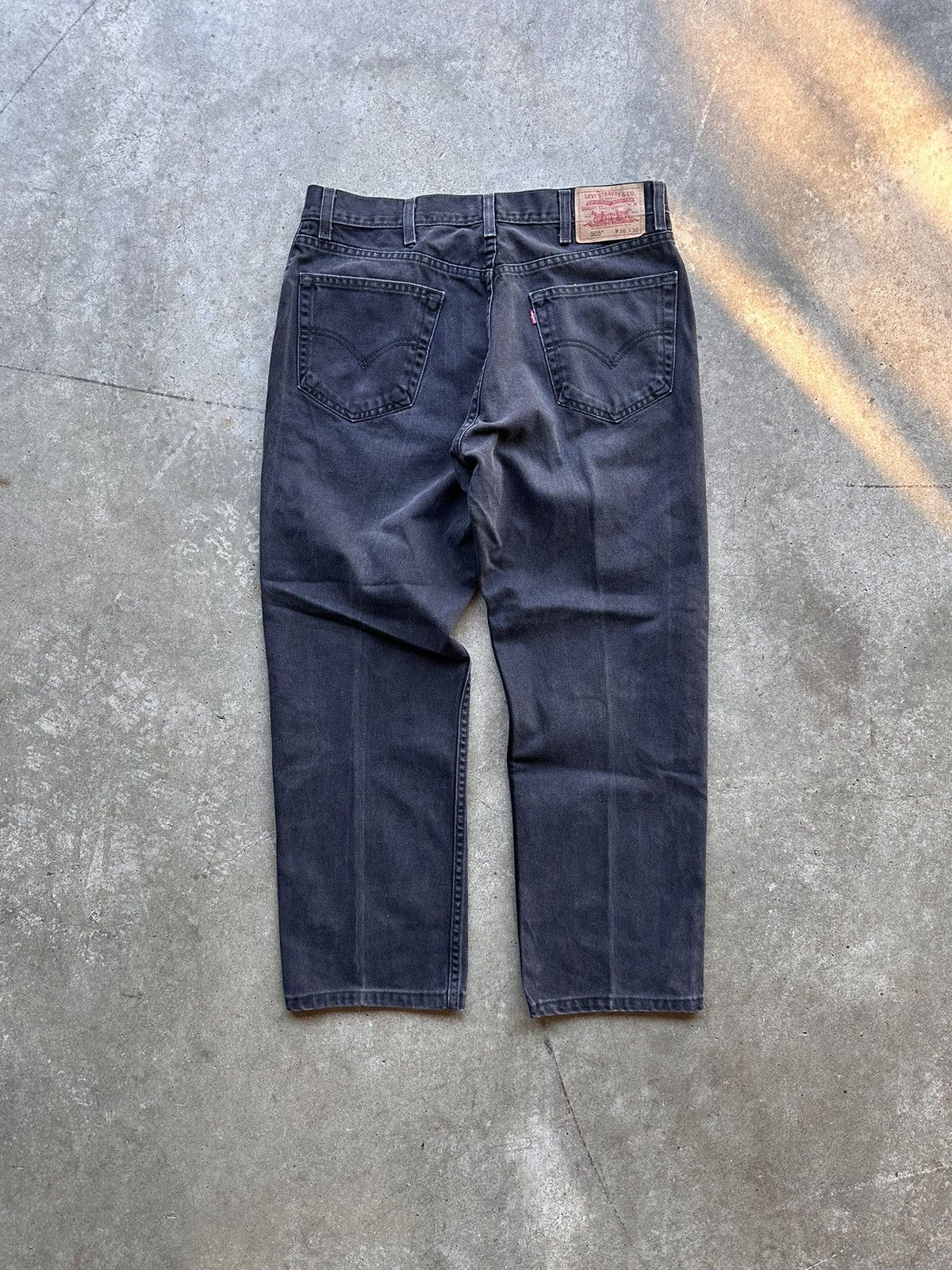 Levi's × Levi's Vintage Clothing × Vintage Y2K 505 Levi’s Black Denim Jeans Size US 35 - 1 Thumbnail