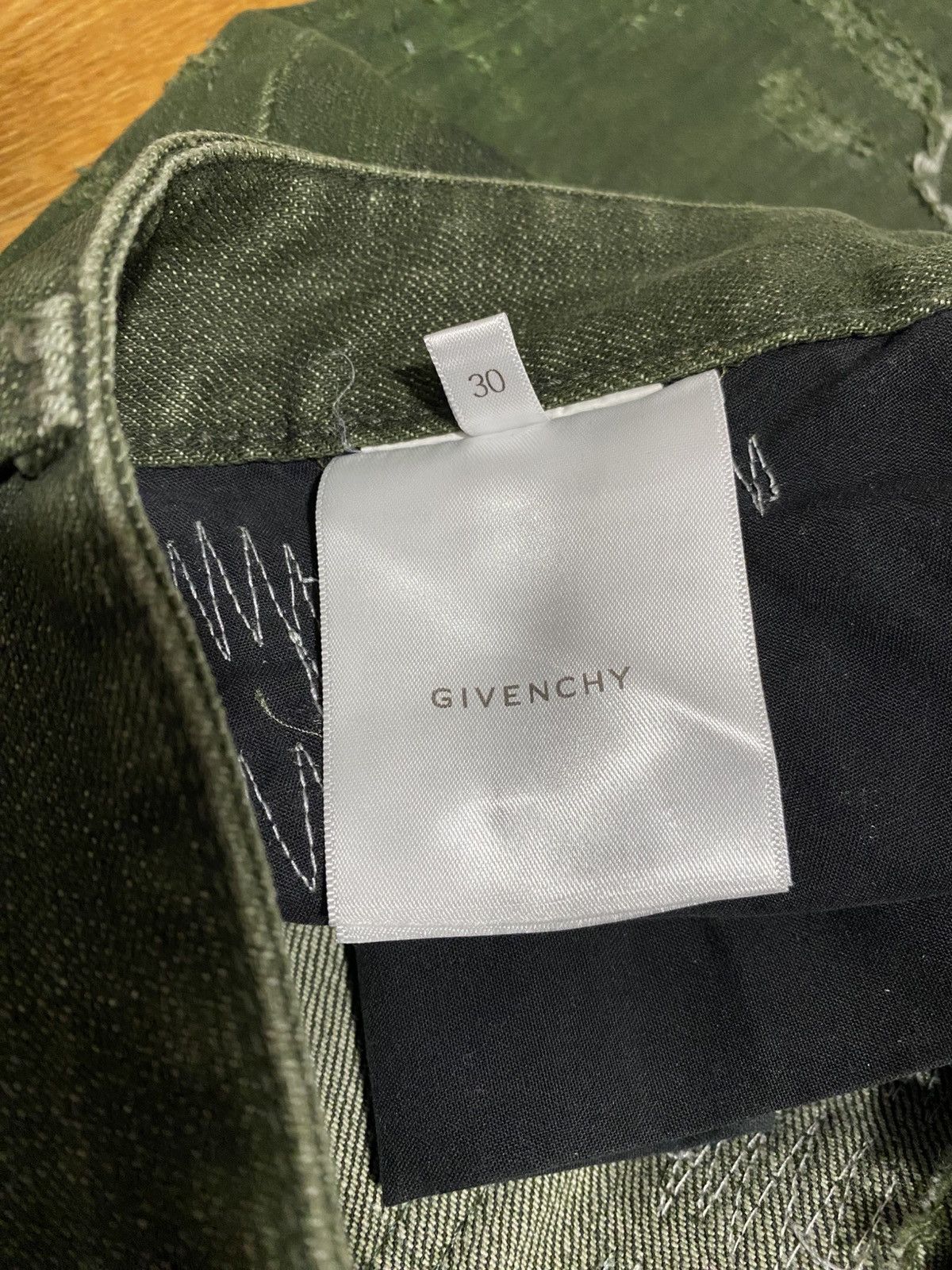 Givenchy Givenchy Distressed Jeans Size US 30 / EU 46 - 10 Thumbnail