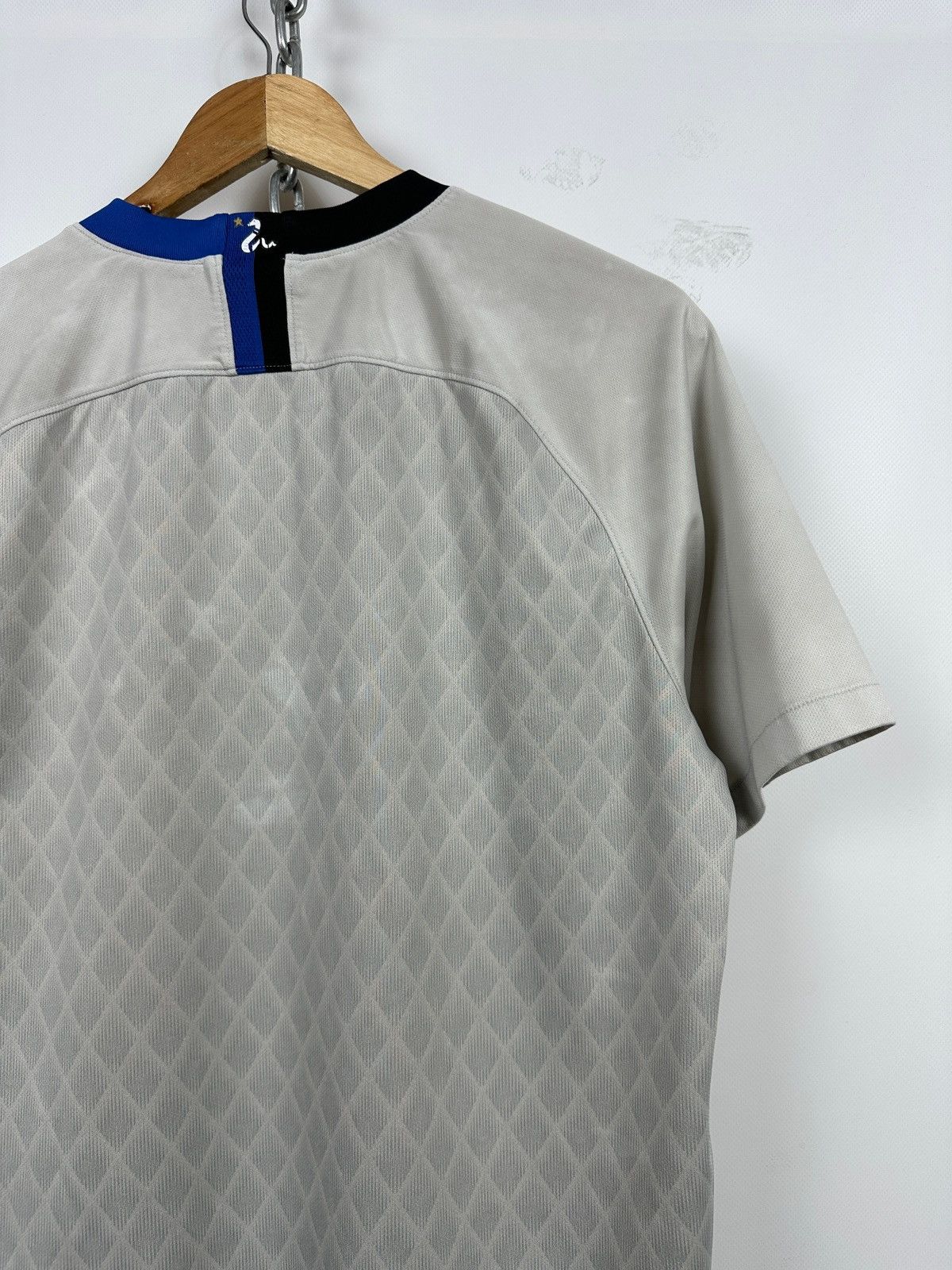 Nike 2018/19 Nike Inter Milan Away Kit Soccer Jersey Size US L / EU 52-54 / 3 - 16 Thumbnail