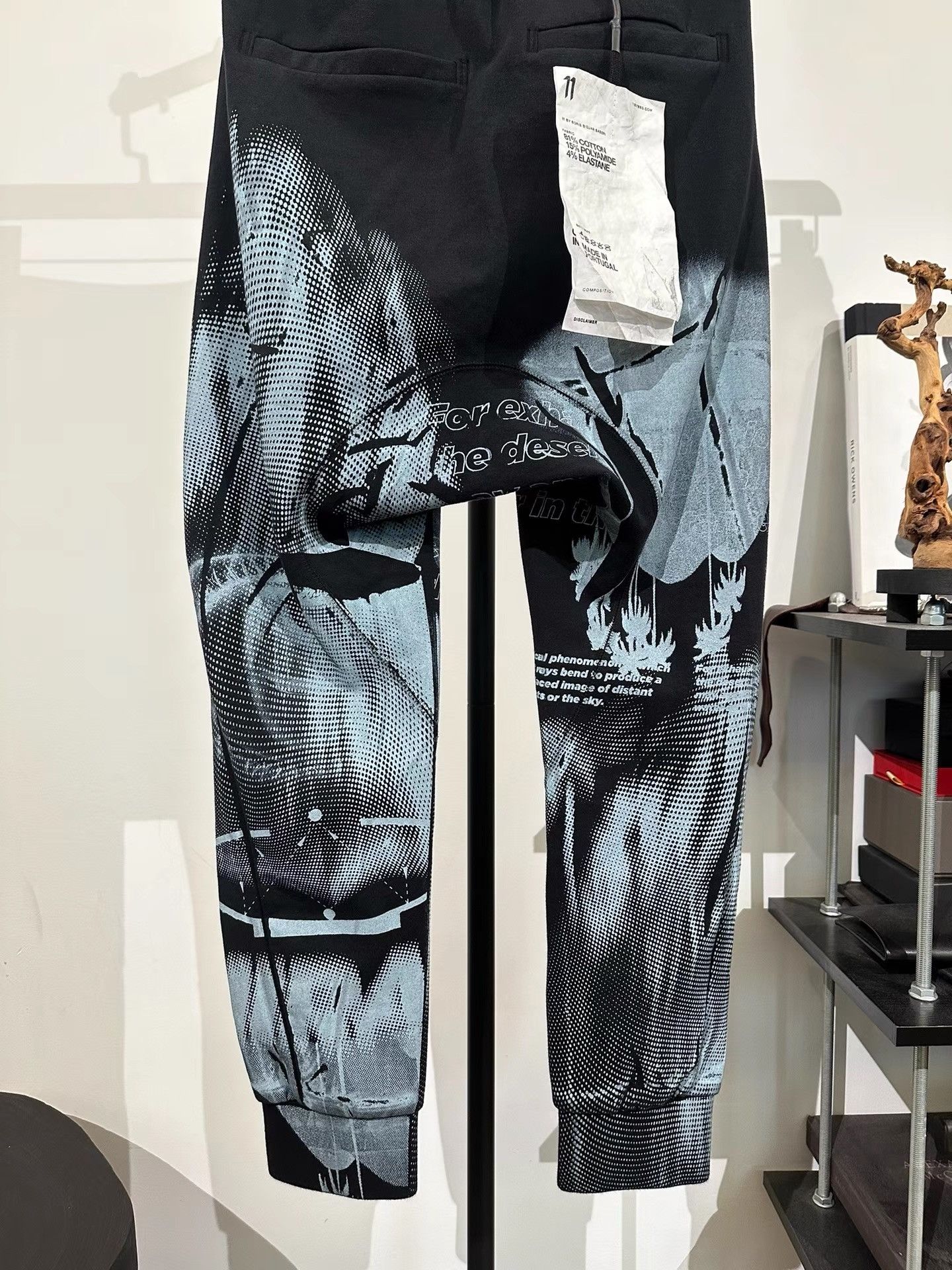 11 By Boris Bidjan Saberi 11by BBS P3C Print Elastic Cuff Sweatpants K35 Size US 27 - 7 Thumbnail