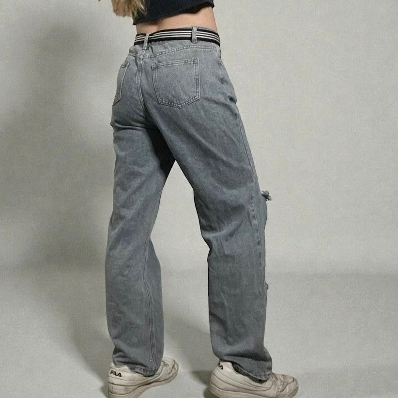 Nasty Gal Nasty Gal Distressed High Rise Relaxed Fit Jeans Size 28" / US 6 / IT 42 - 5 Thumbnail