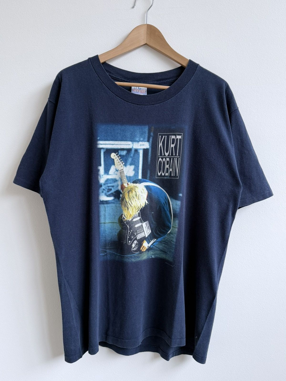 Band Tees Vintage 2000 Kurt Cobain Single Stitch Graphic T-Shirt Tee Size US L / EU 52-54 / 3 - 2 Thumbnail