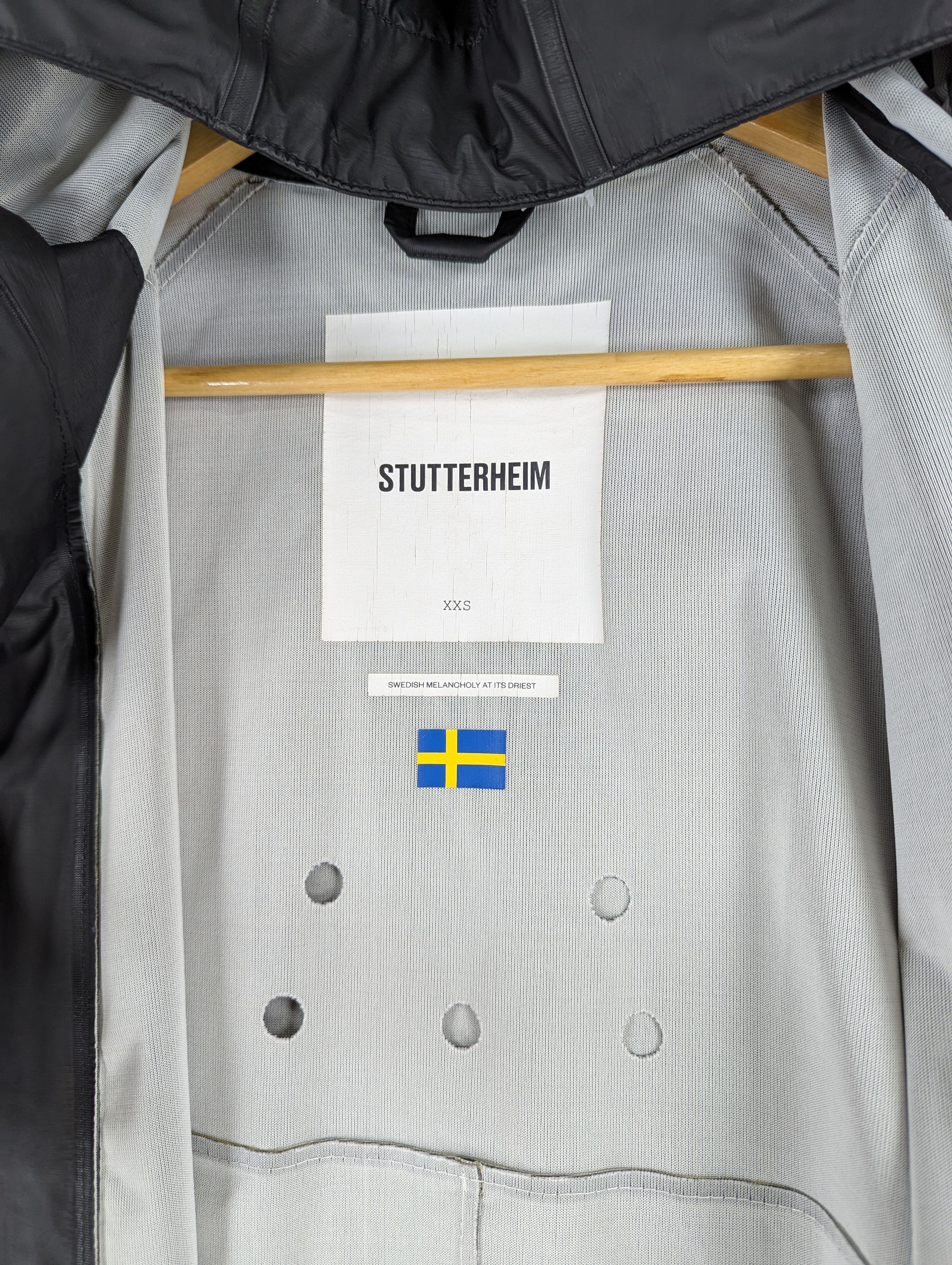 Stutterheim Men's Black Stutterheim Hoodie Long Raincoat Jacket XXS Size US XXS / EU 40 - 13 Thumbnail