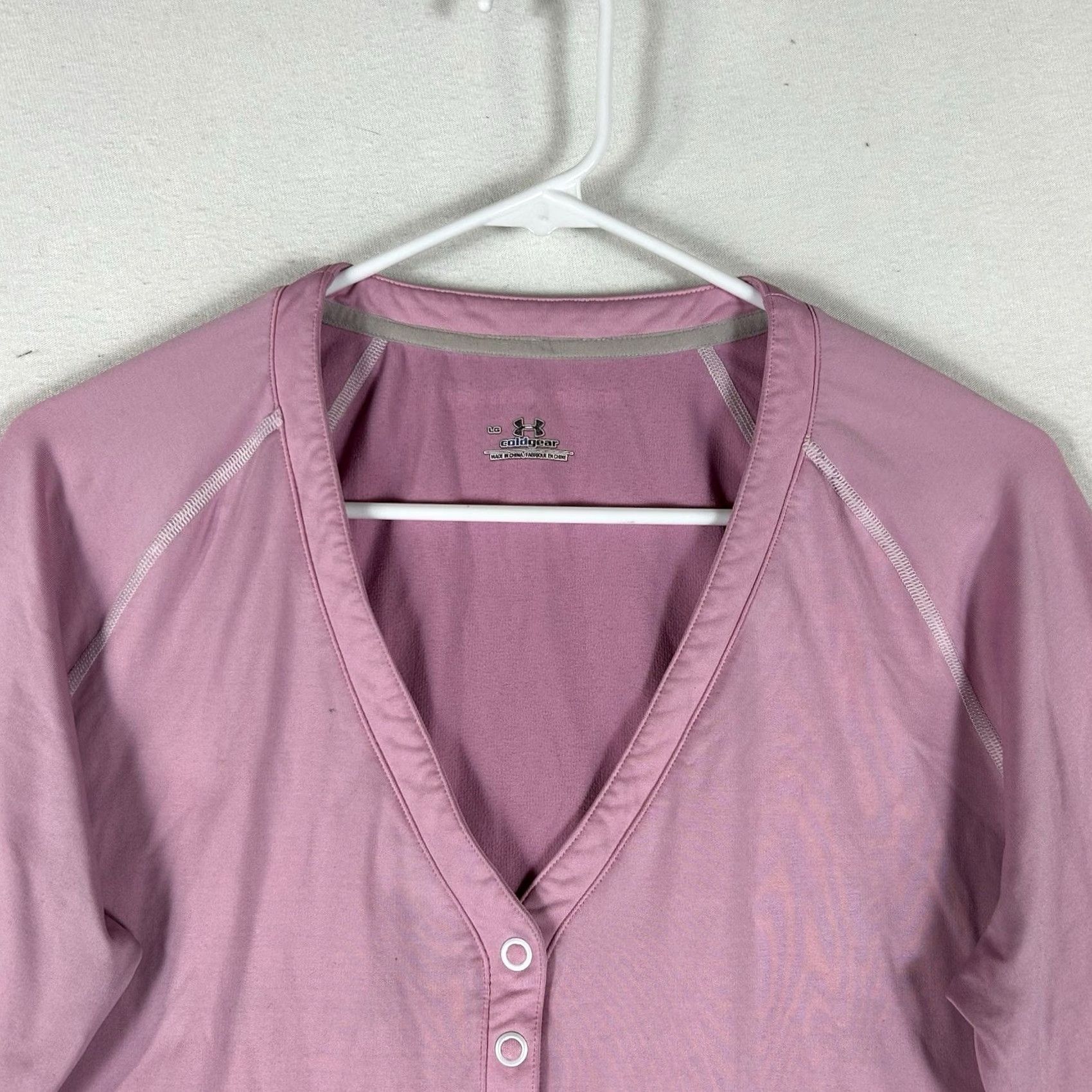 Under Armour Under Armour Coldgear V-Neck Athletic Pullover Womens L Pink Size L / US 10 / IT 46 - 2 Thumbnail