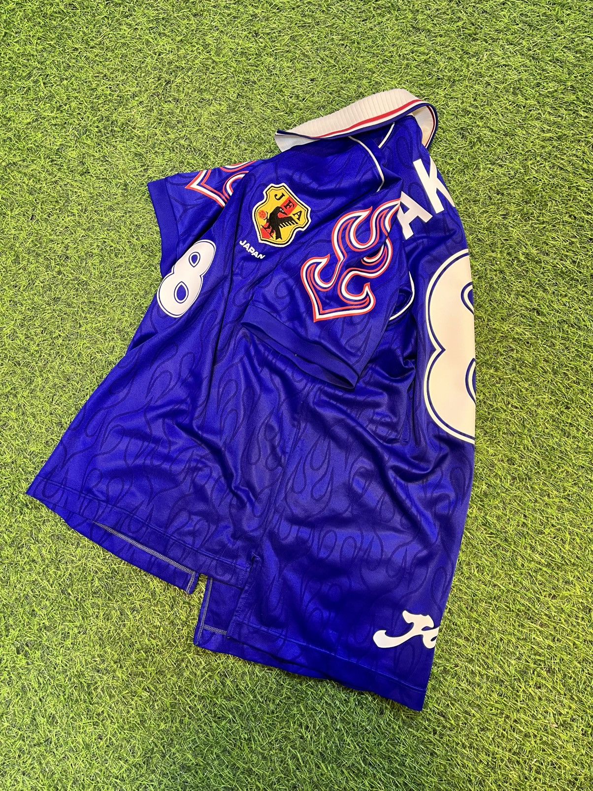 Asics Vintage 1998 Japan Football Association Home Kit NAKATA8 Size US M / EU 48-50 / 2 - 20 Thumbnail