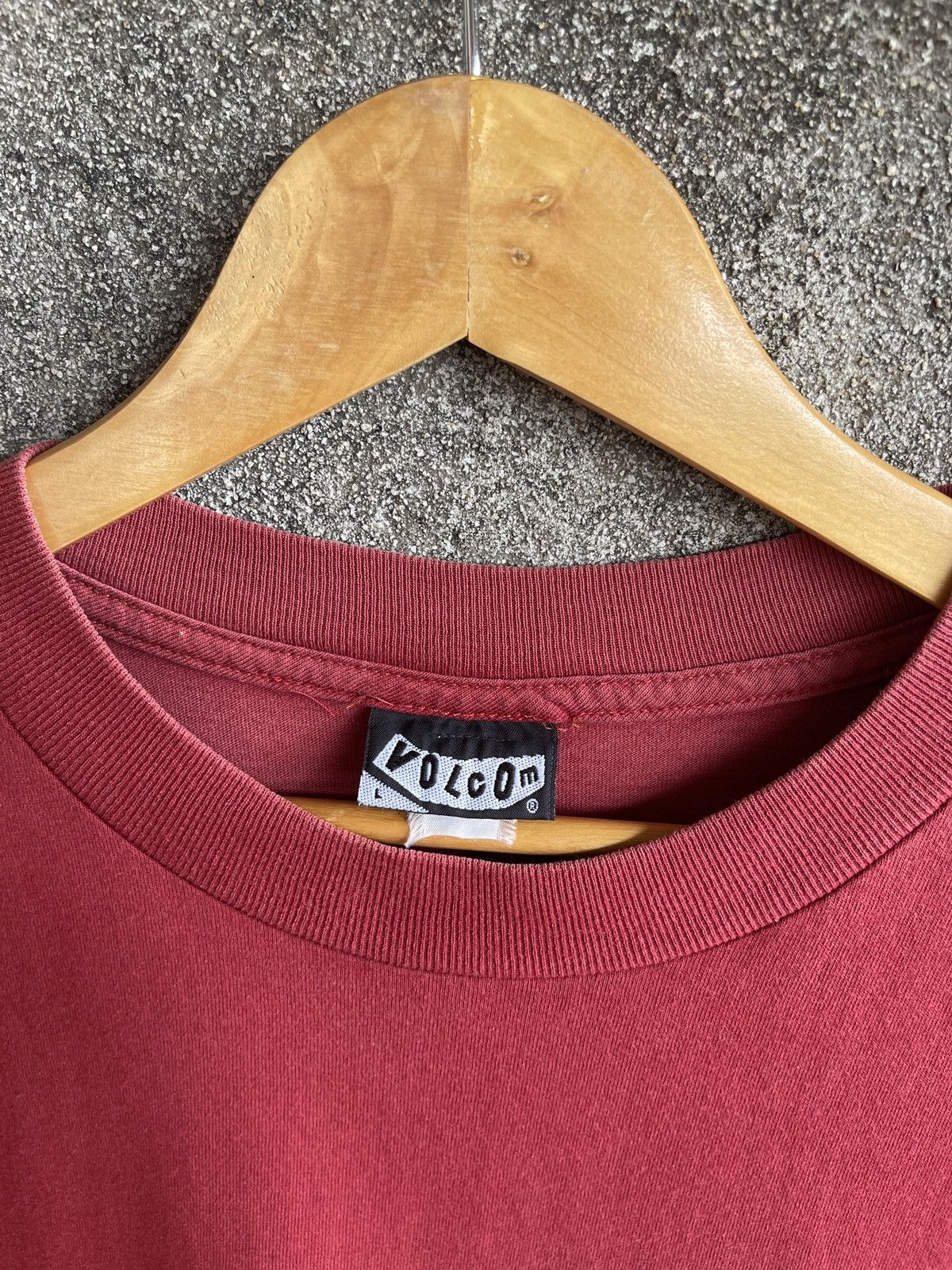 Volcom Vintage 90s Sun Faded🔥VOLCOM🔥Center Logo & Back Hit Tee Size US L / EU 52-54 / 3 - 13 Thumbnail