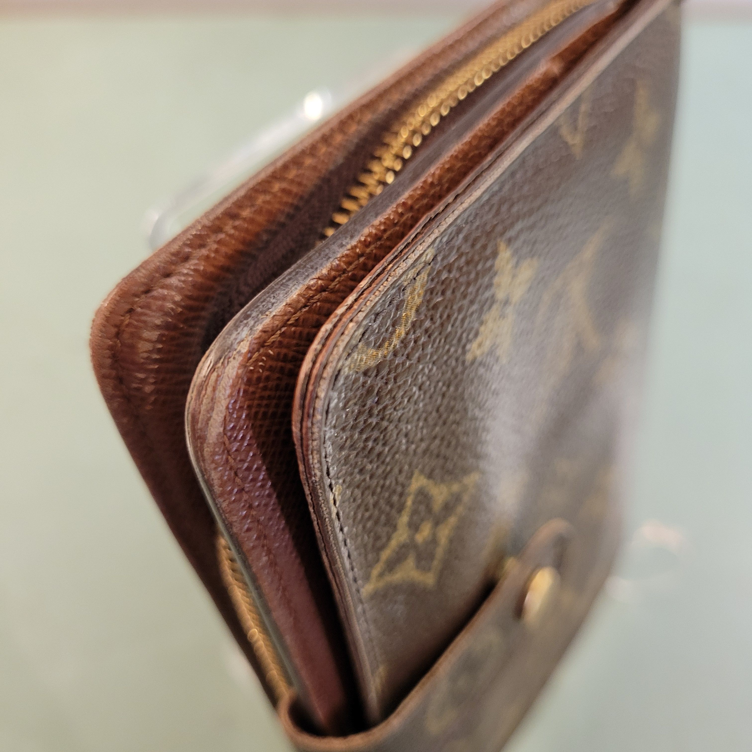Louis Vuitton Louis Vuitton Monogram Porte Papier Snap Zip Passport Wallet Size ONE SIZE - 9 Thumbnail