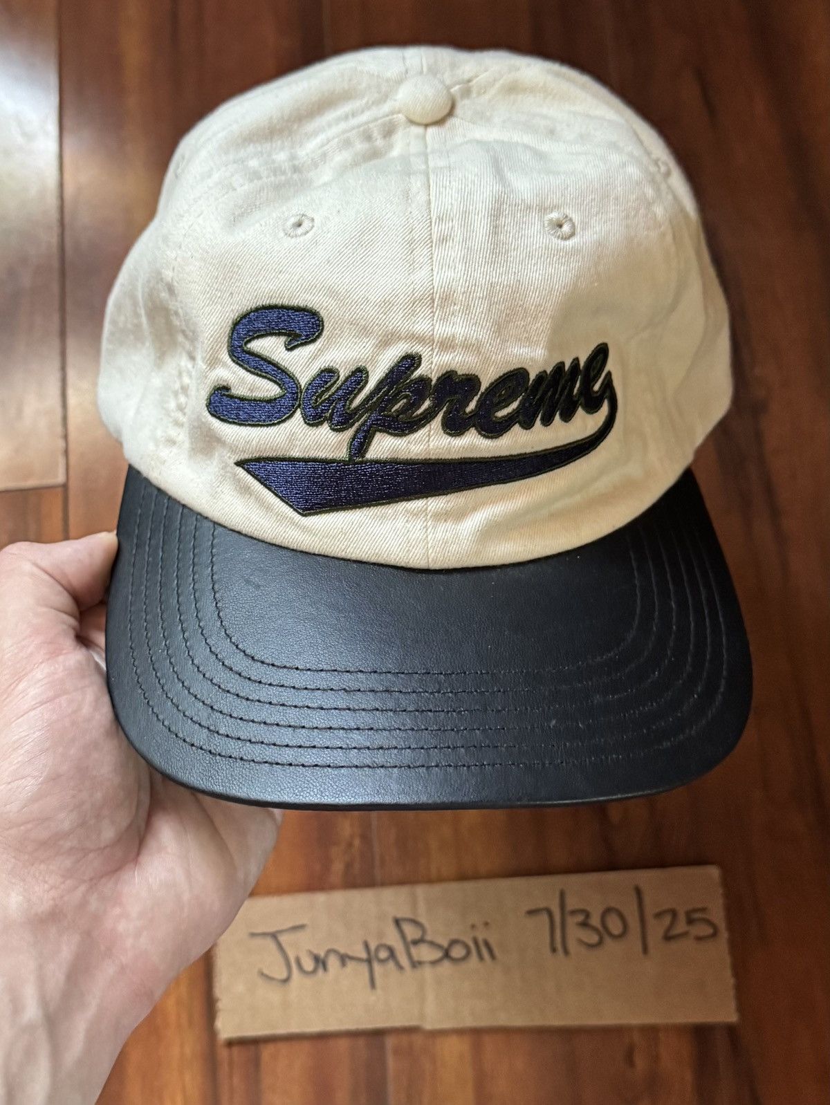 Supreme SUPREME LEATHER VISOR 6 PANEL HAT CAP WHITE SS21 Size ONE SIZE - 1 Thumbnail