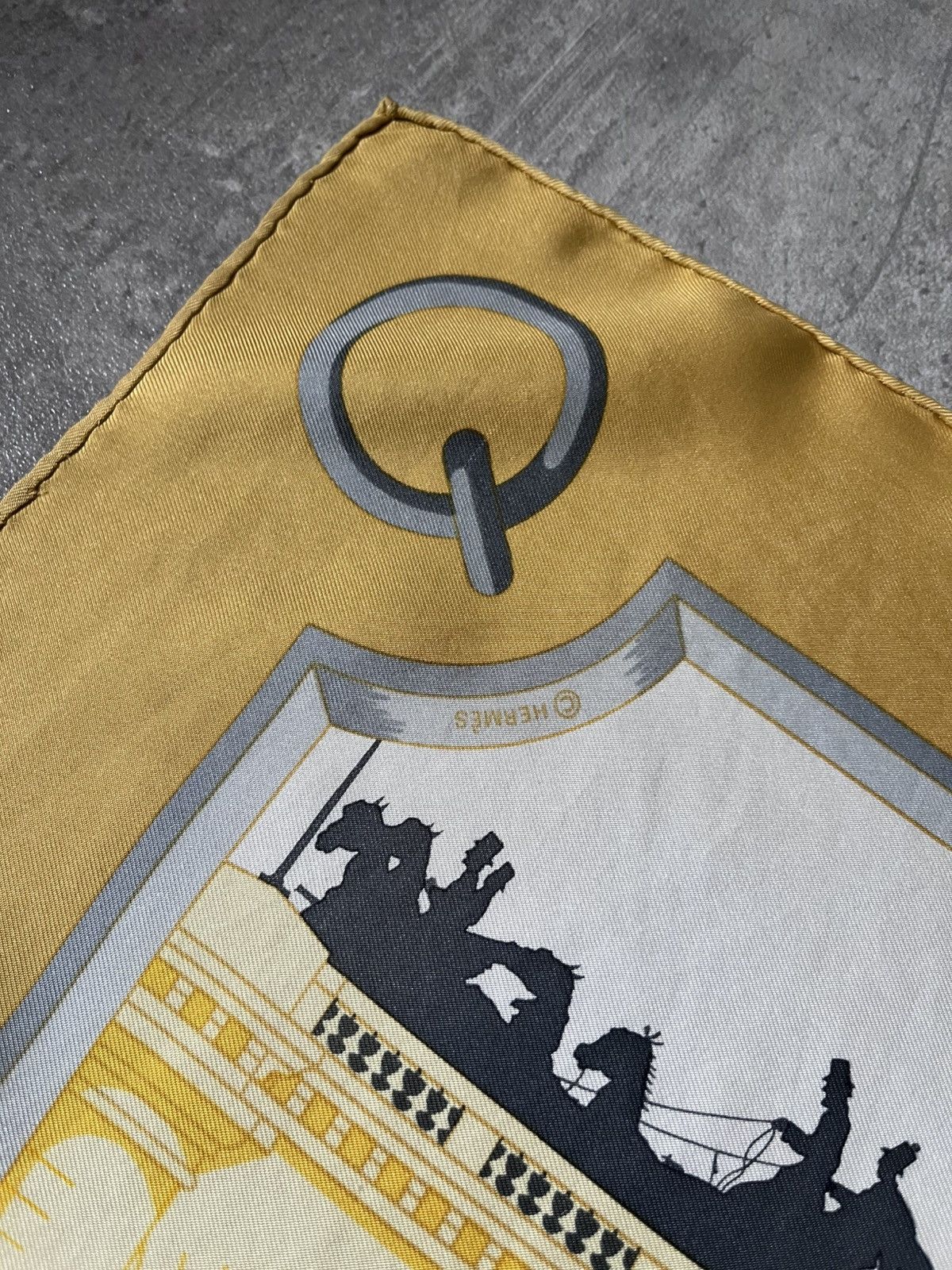 Hermes Hermes ''Le Ponts de Paris'' silk scarf yellow rare Size ONE SIZE - 14 Thumbnail