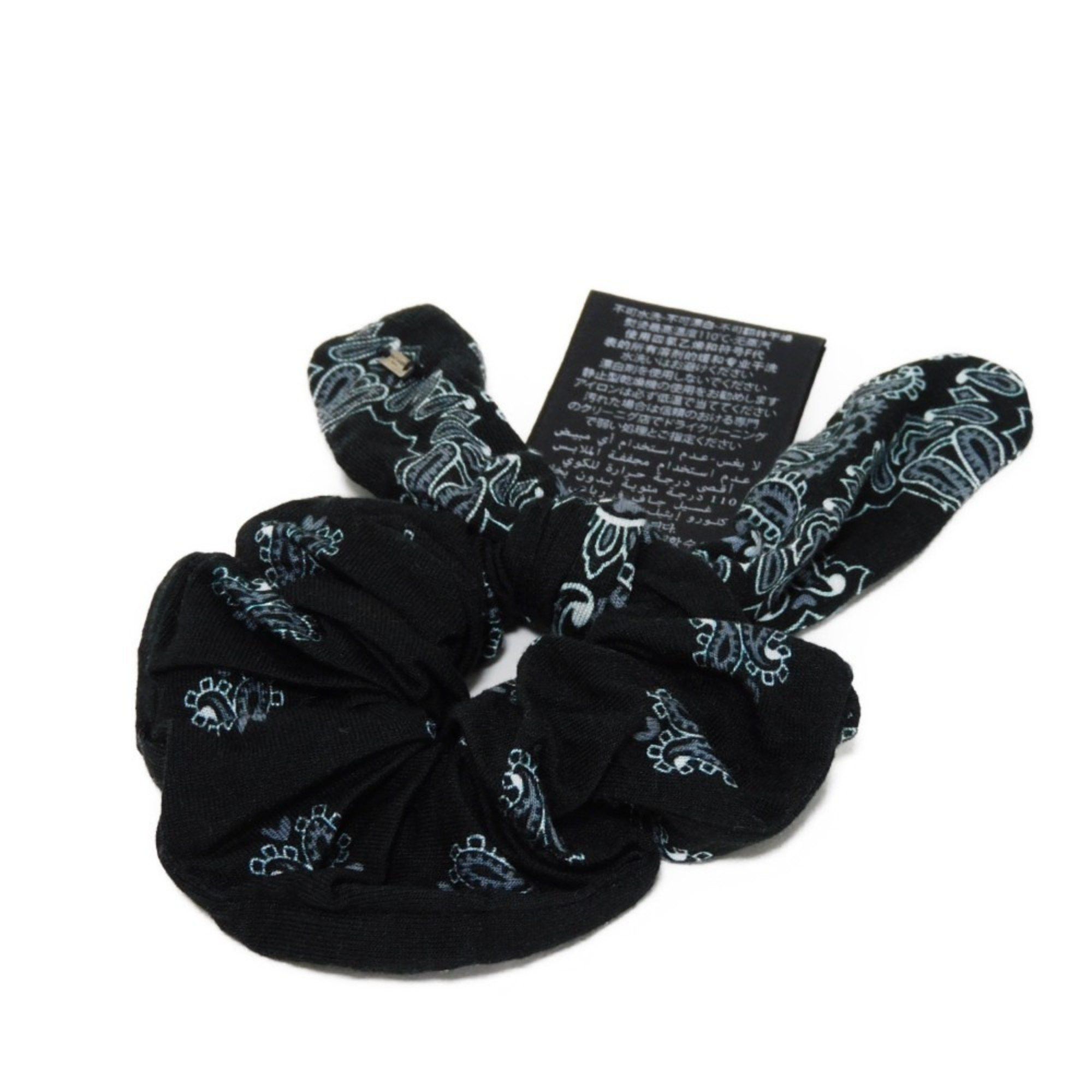 Saint deals Laurent Bandana-Print Scrunchie NWT