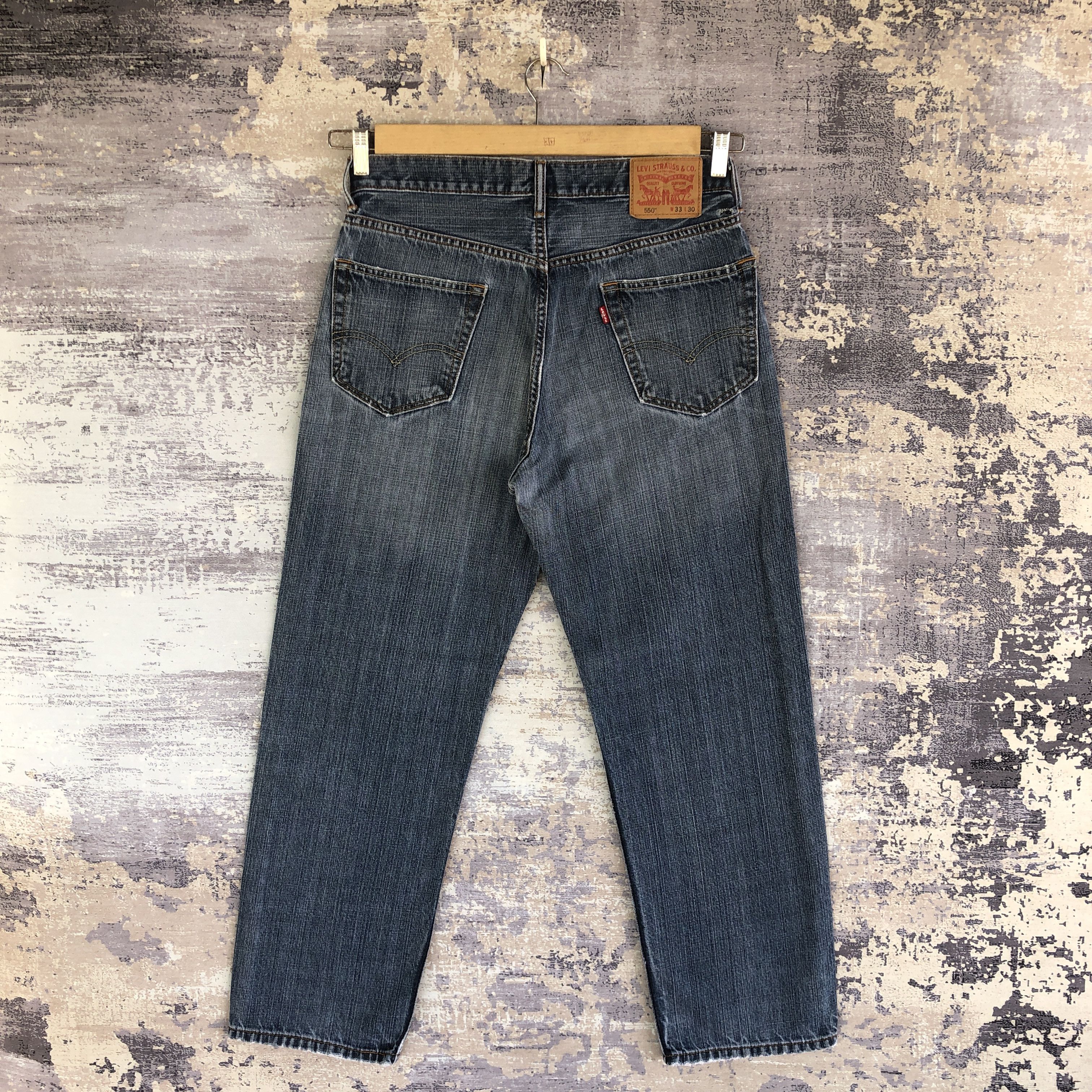 Levi's Vintage Levis 550 Faded Baggy Jeans Levi's Light Wash Denim Size US 30 / EU 46 - 2 Thumbnail