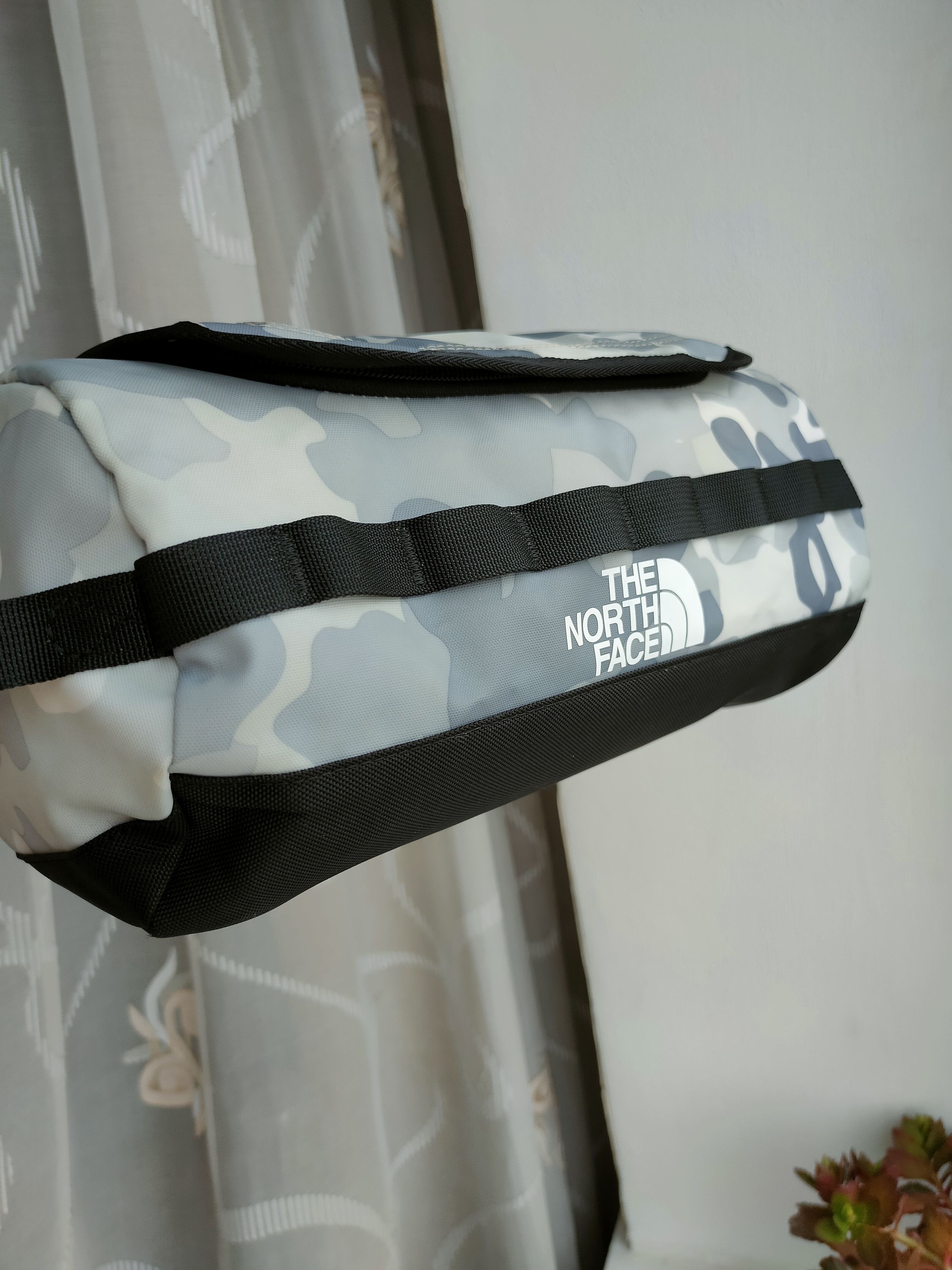 The North Face The North Face Cosmetic Bag Tnf men's cosmetics bug Size ONE SIZE - 1 Thumbnail