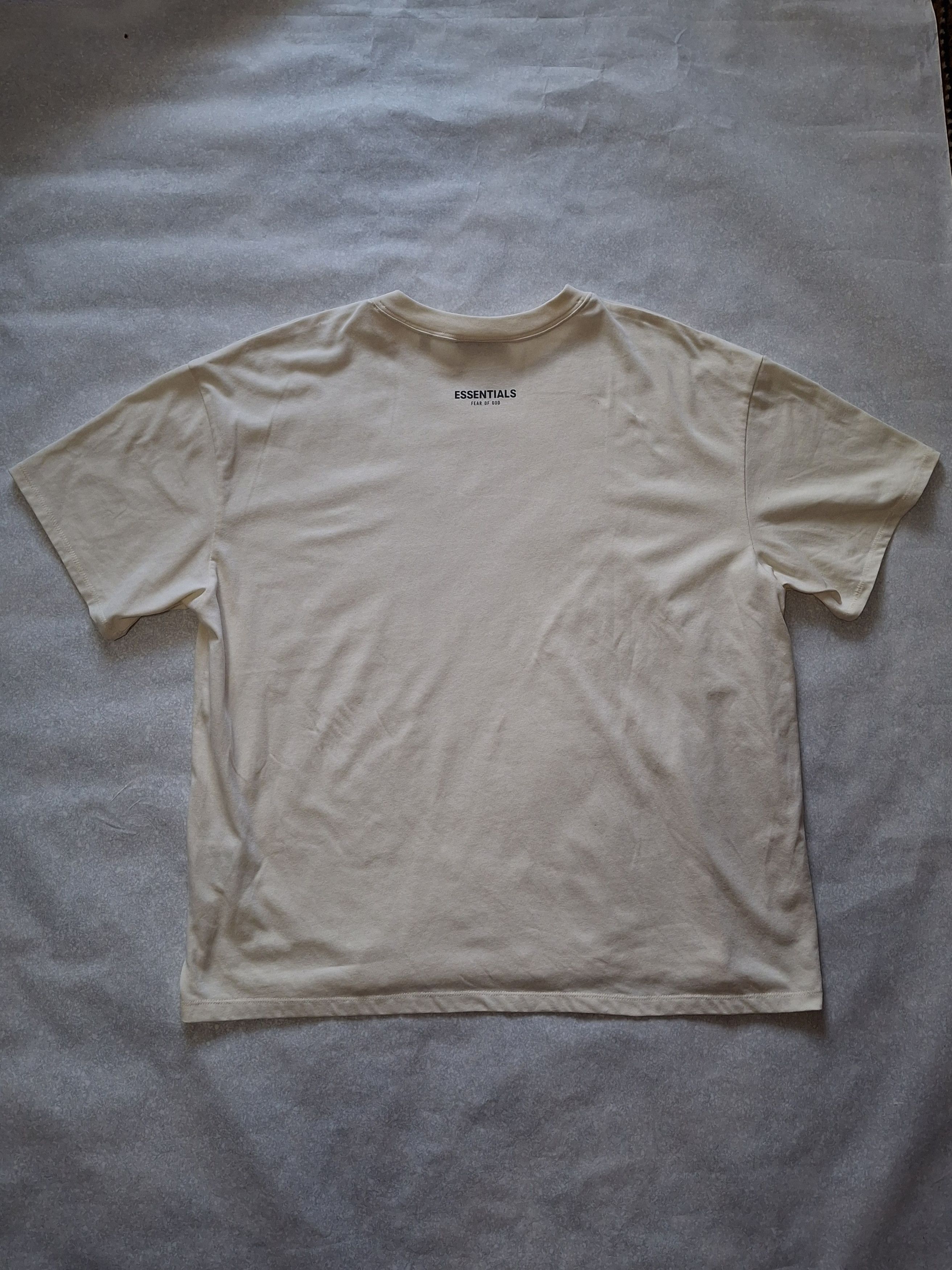 Essentials × Fear of God ESSENTIALS Fear of God Size (L) t-shirt for every day Size US L / EU 52-54 / 3 - 1 Thumbnail