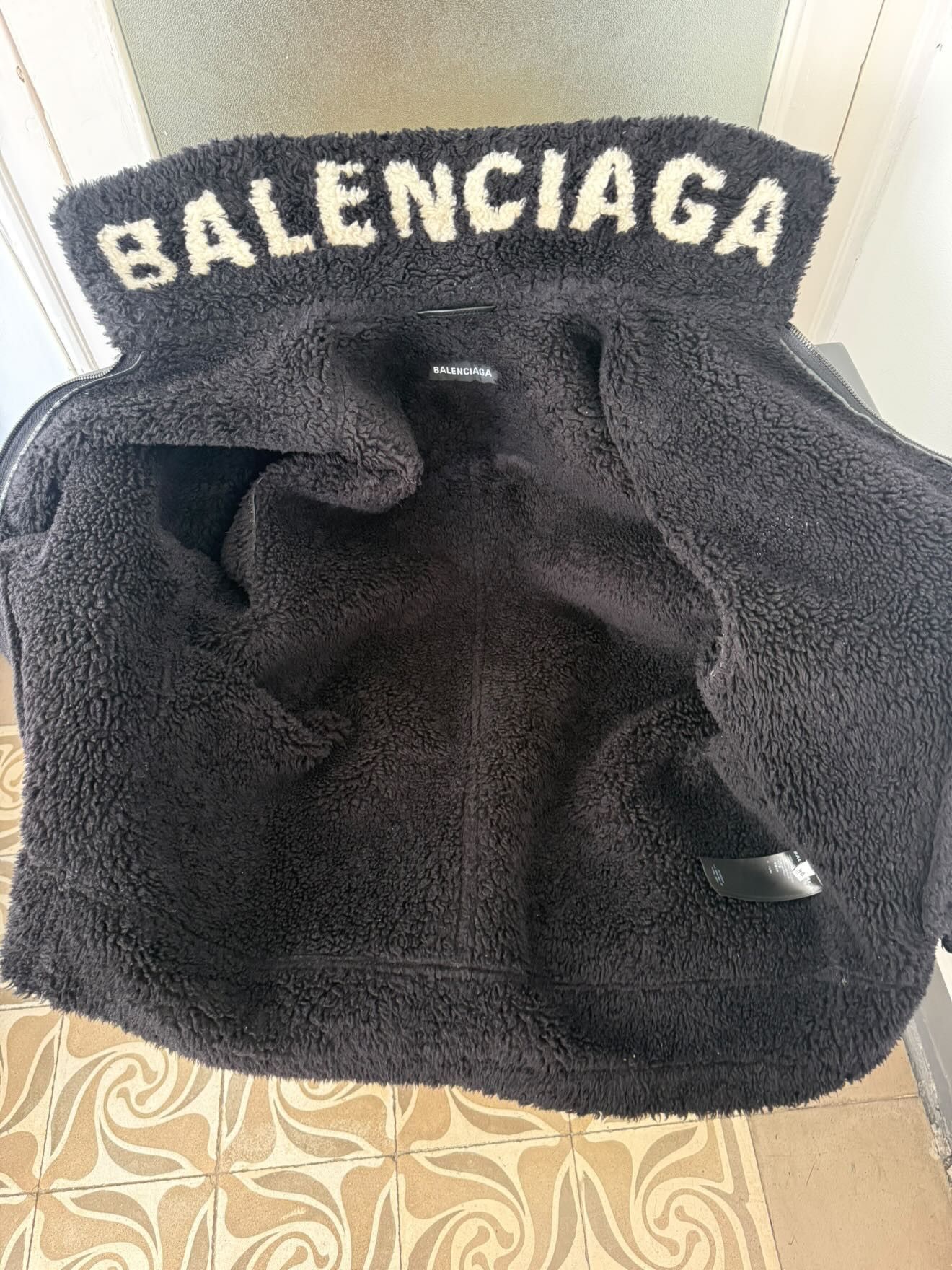 Balenciaga Balenciaga Black Logo Shearling Jacket Size US M / EU 48-50 / 2 - 2 Thumbnail