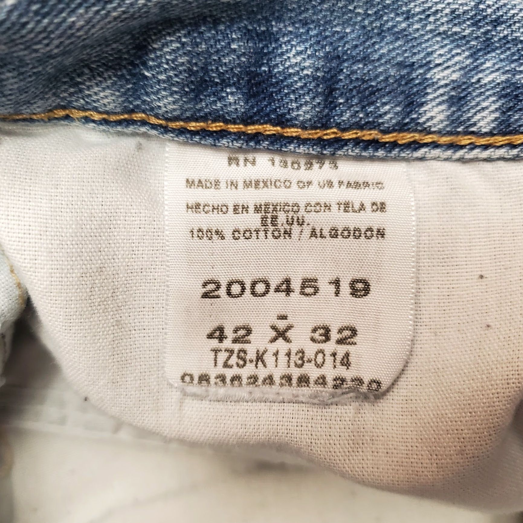 Lee VINTAGE Lee Jeans Mens 42x32 Blue Relaxed Fit Straight Leg Medium Wash Denim Pants 90s USA American Mens Size US 42 / EU 58 - 6 Thumbnail