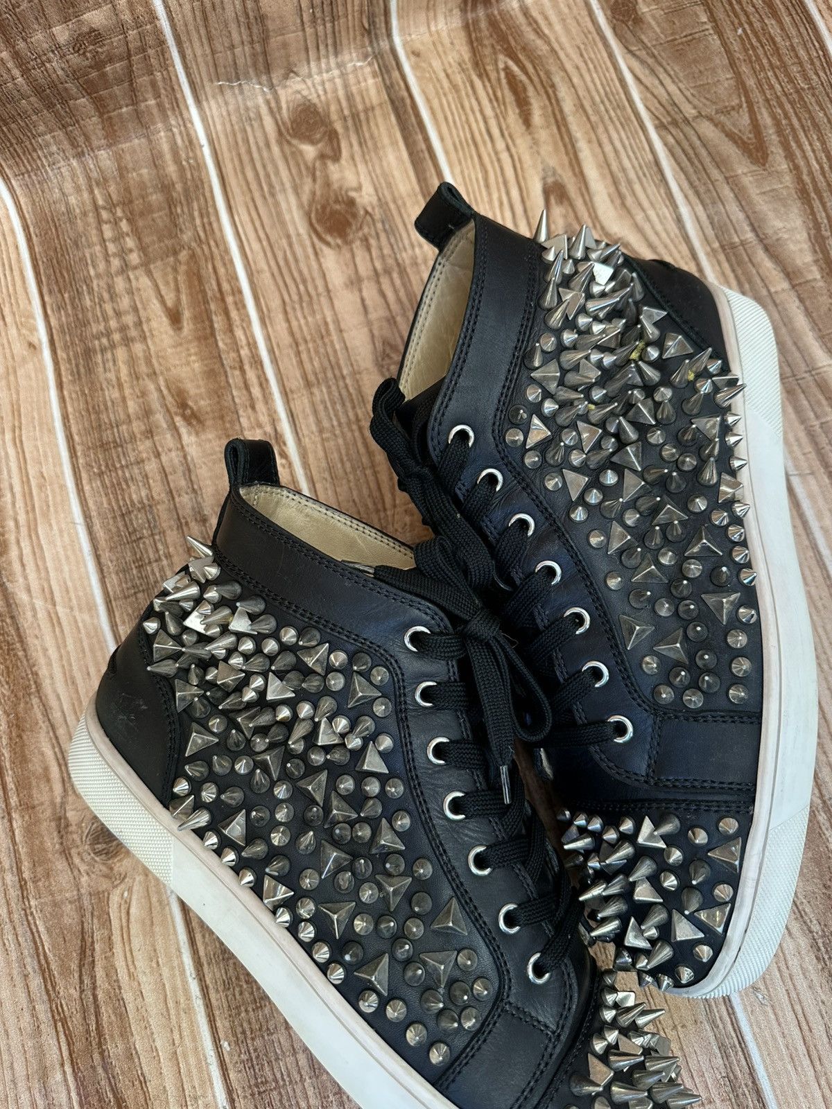 Christian Louboutin Christian Louboutin Louis Spikes Black Hightop Sneaks Size US 7.5 / EU 40-41 - 8 Thumbnail