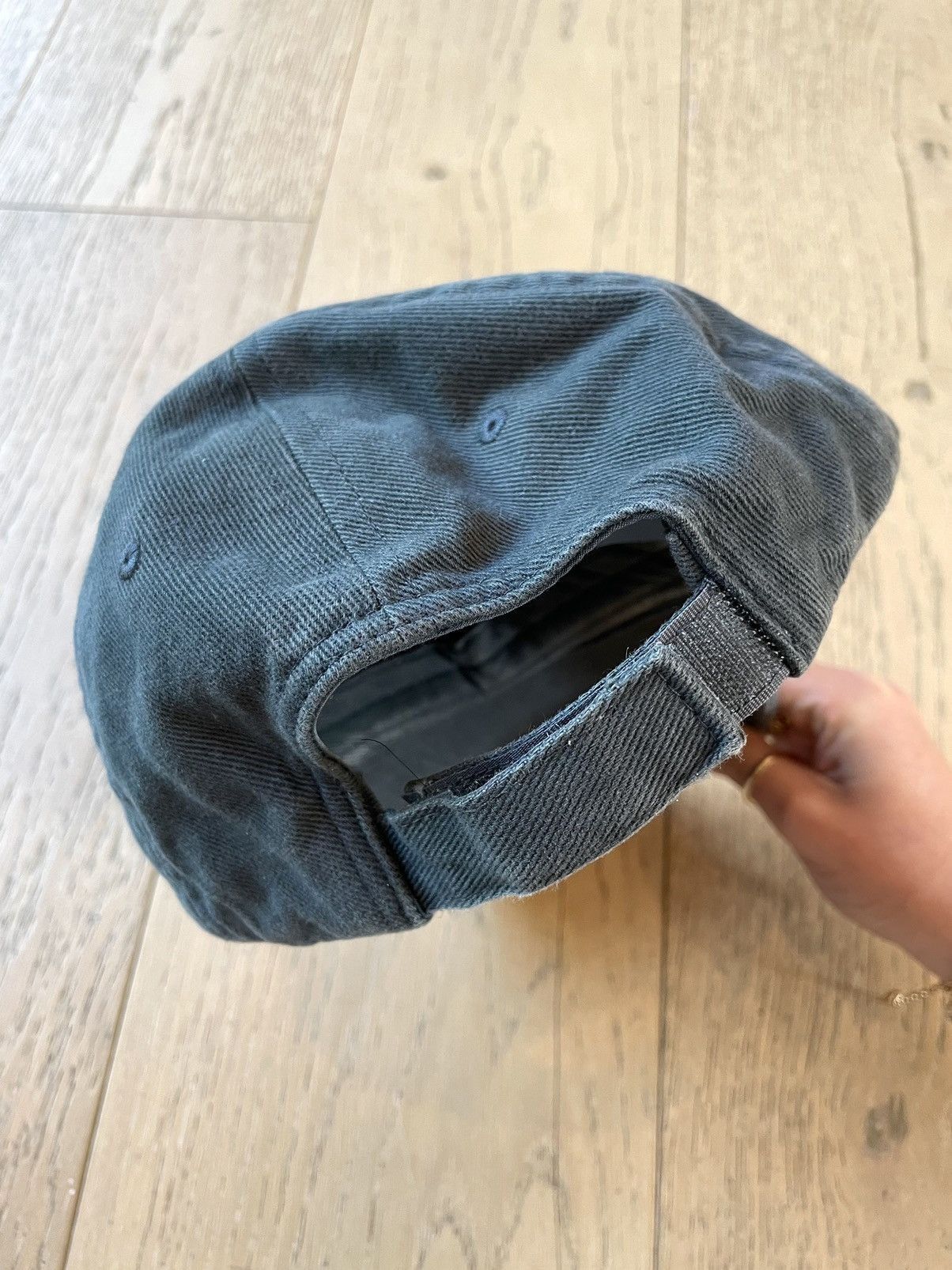 Balenciaga Balenciaga Distressed Embroidered Logo Cap Size ONE SIZE - 4 Thumbnail