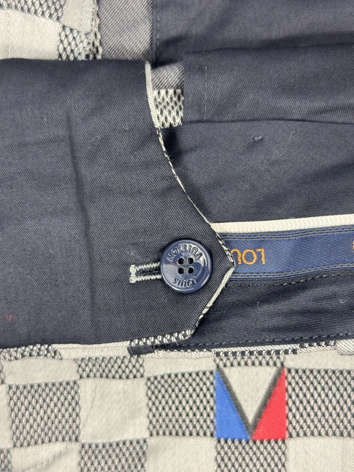 Louis Vuitton 37th AMERICA’S CUP SHORTS Size US 34 / EU 50 - 5 Thumbnail