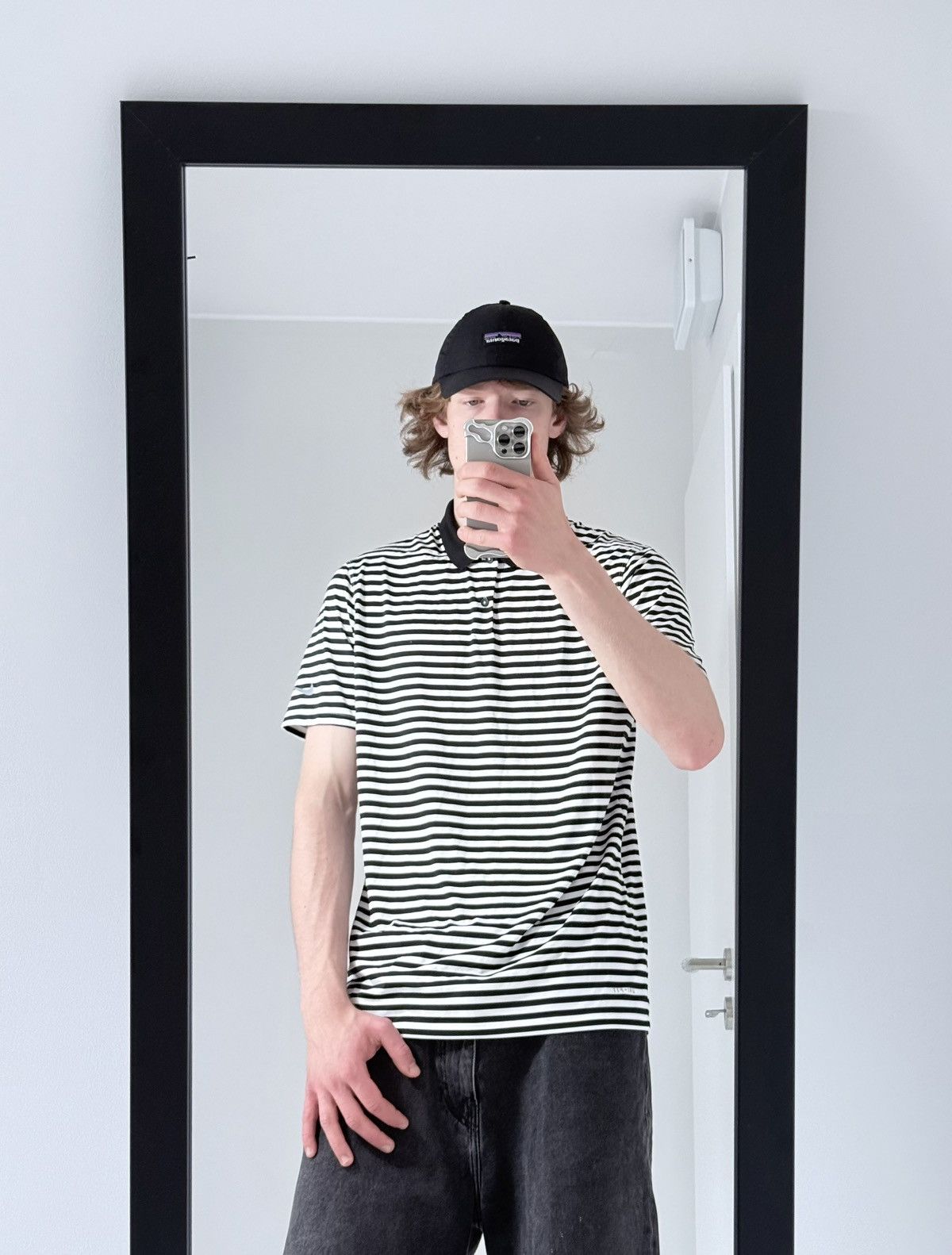 Nike Vintage Nike Y2K avantgarde streetwear polo shirt Size US XL / EU 56 / 4 - 3 Thumbnail