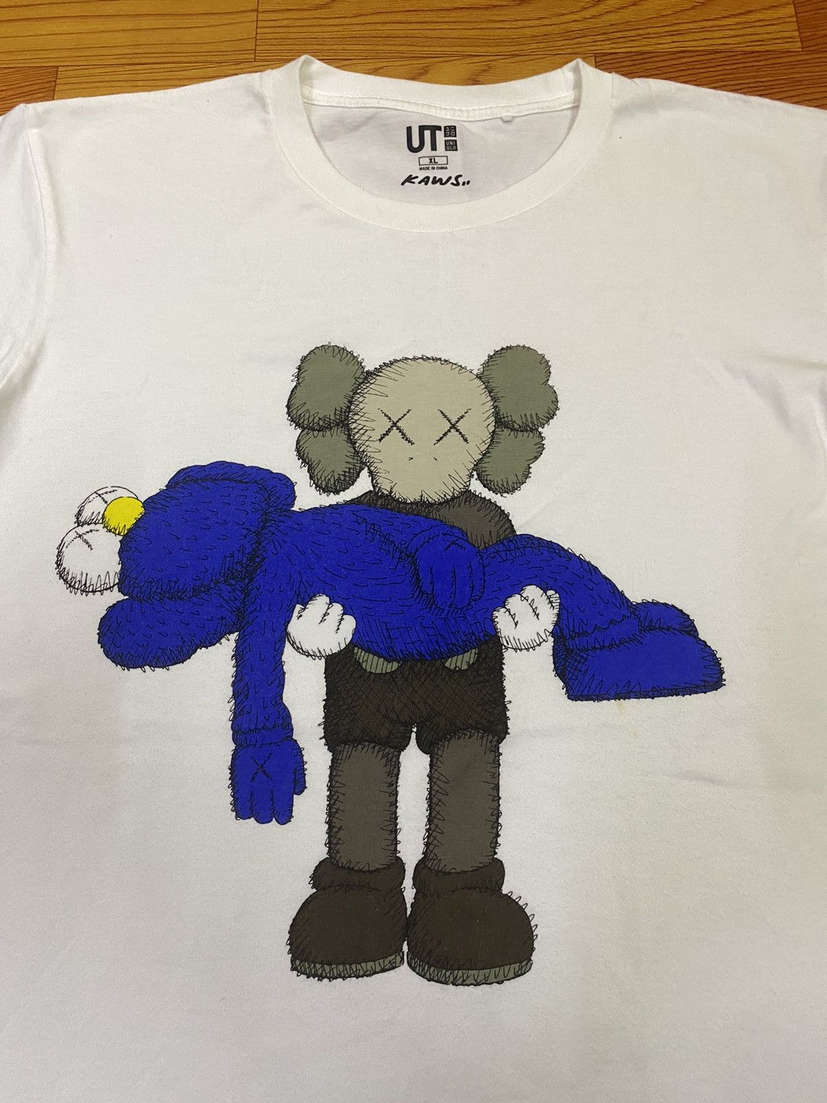 Japanese Brand × Uniqlo Kaws Elmo x Uniqlo Tee Size US L / EU 52-54 / 3 - 2 Thumbnail