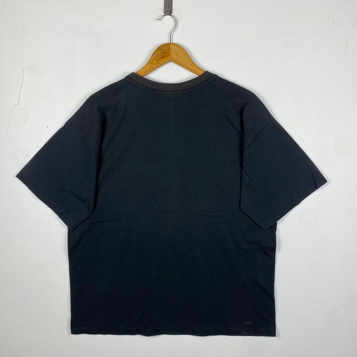Vintage Vintage 90's SURFERS PARADISE AUSTRALIA Goanna Australia Tee Size US XL / EU 56 / 4 - 4 Thumbnail