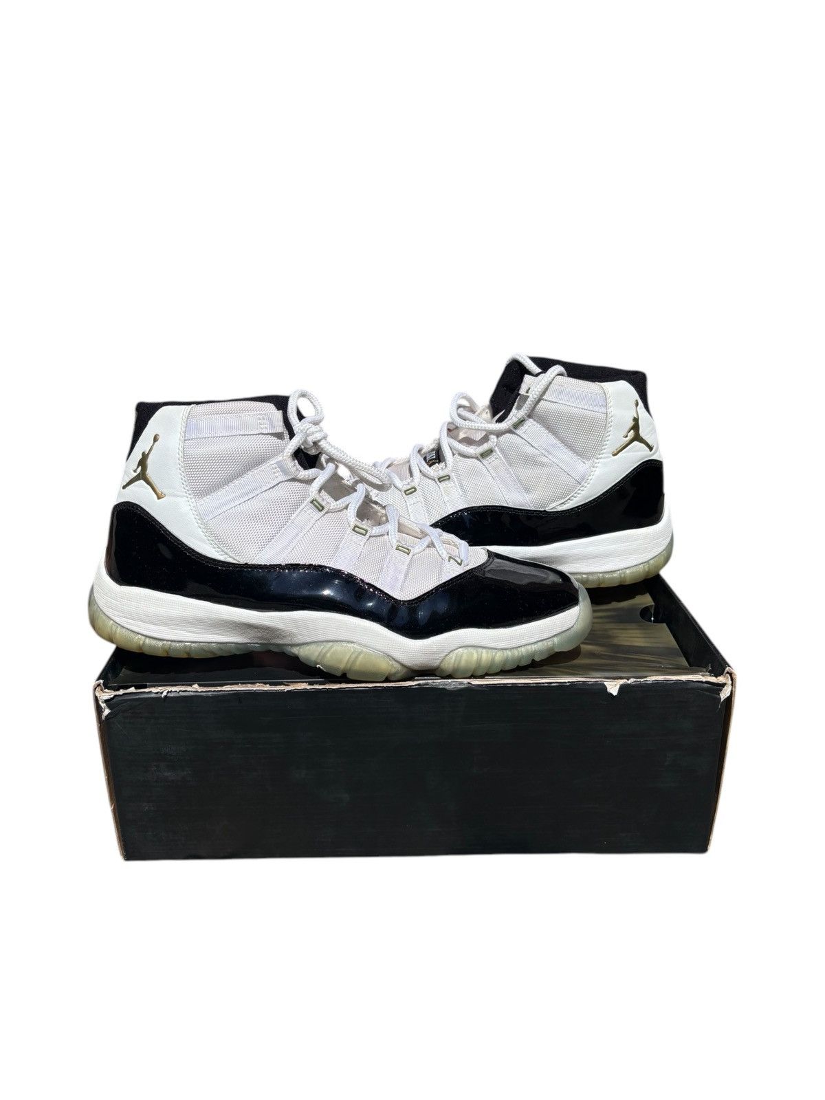 Jordan Brand Jordan 11 DMP Gold Eyelets Sample Size US 9.5 / EU 42-43 - 2 Thumbnail