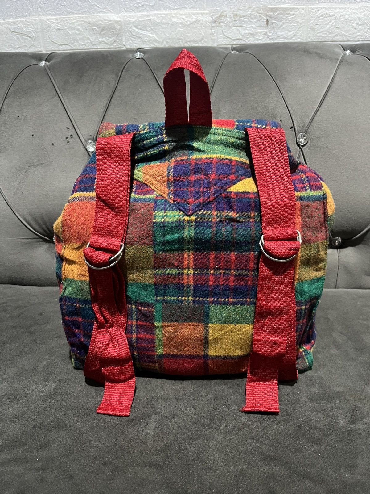 Guess Authentic Vintage GUESS Made in Usa Backpack Size ONE SIZE - 4 Thumbnail