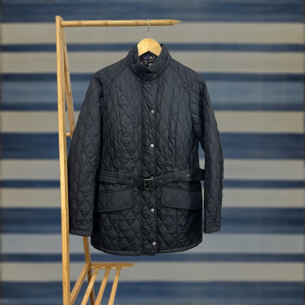 Barbour Barbour Jacket Quilted Navy Floral Lined Belted Size 12 Womens USA 12 UK 16 Ships Barbour Quilted Jacket Womens Navy Floral Belted Size 12 US 12 UK 16 Size XL / US 12-14 / IT 48-50 - 1 Thumbnail
